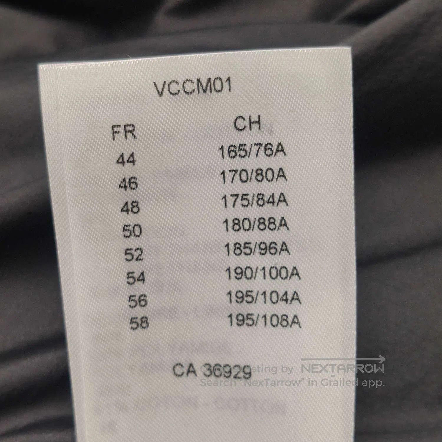 Louis Vuitton Louis Vuitton Cotton Logo Hooded Jacket Size 48. Size US S / EU 44-46 / 1 - 5 Thumbnail