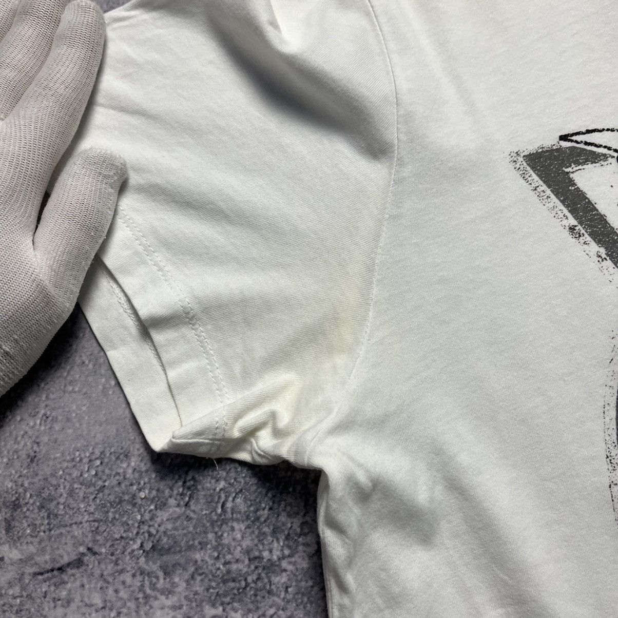 Diesel Vintage Diesel Big Central Logo Tee Streetwear Y2K Designer Size US L / EU 52-54 / 3 - 5 Thumbnail
