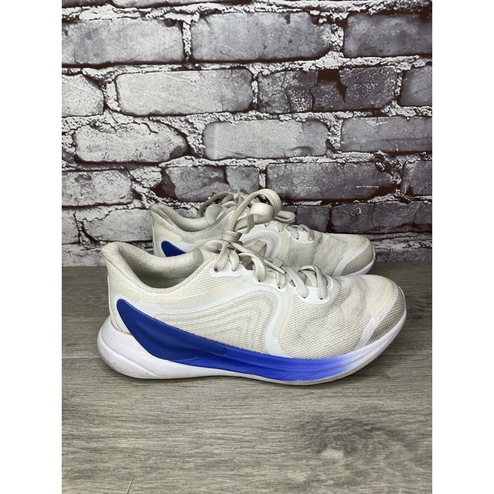Lululemon Lululemon Blissfeel Run 2 White Blue Running Shoes Athletic Size US 7.5 / IT 37.5 - 17 Thumbnail