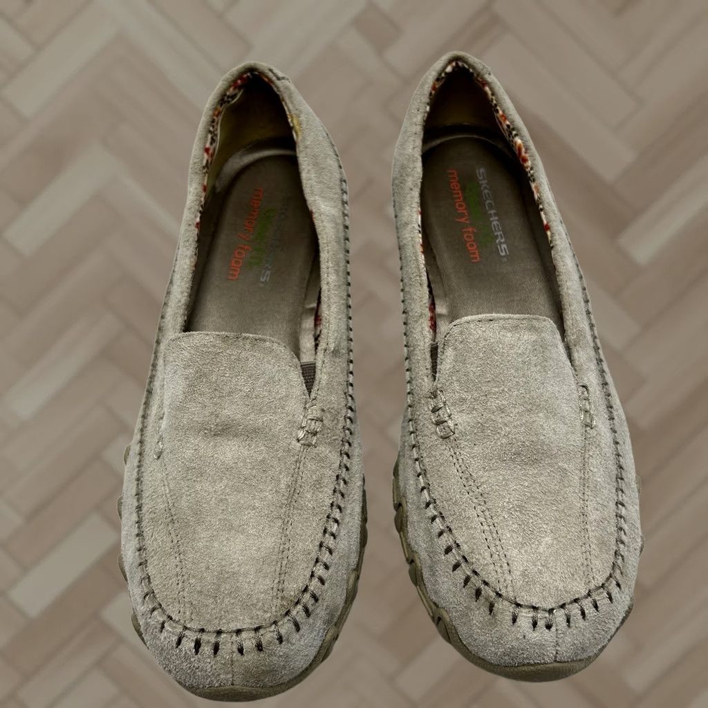 SKECHERS Skechers Loafers Womens 9 Beige Suede Slip On Memory Foam Casual Relaxed Fit Size US 9 / IT 39 - 1 Thumbnail