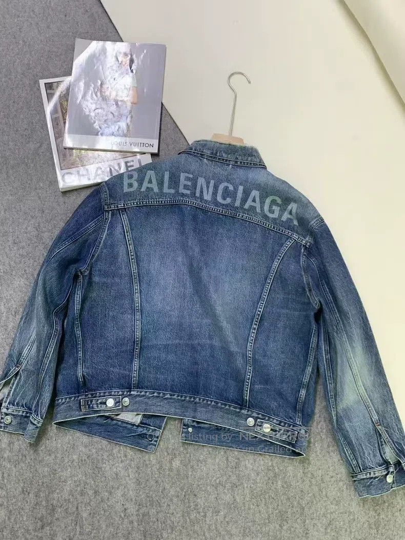 Balenciaga Balenciaga Back Logo Denim Jacket Size US S / EU 44-46 / 1 - 5 Thumbnail