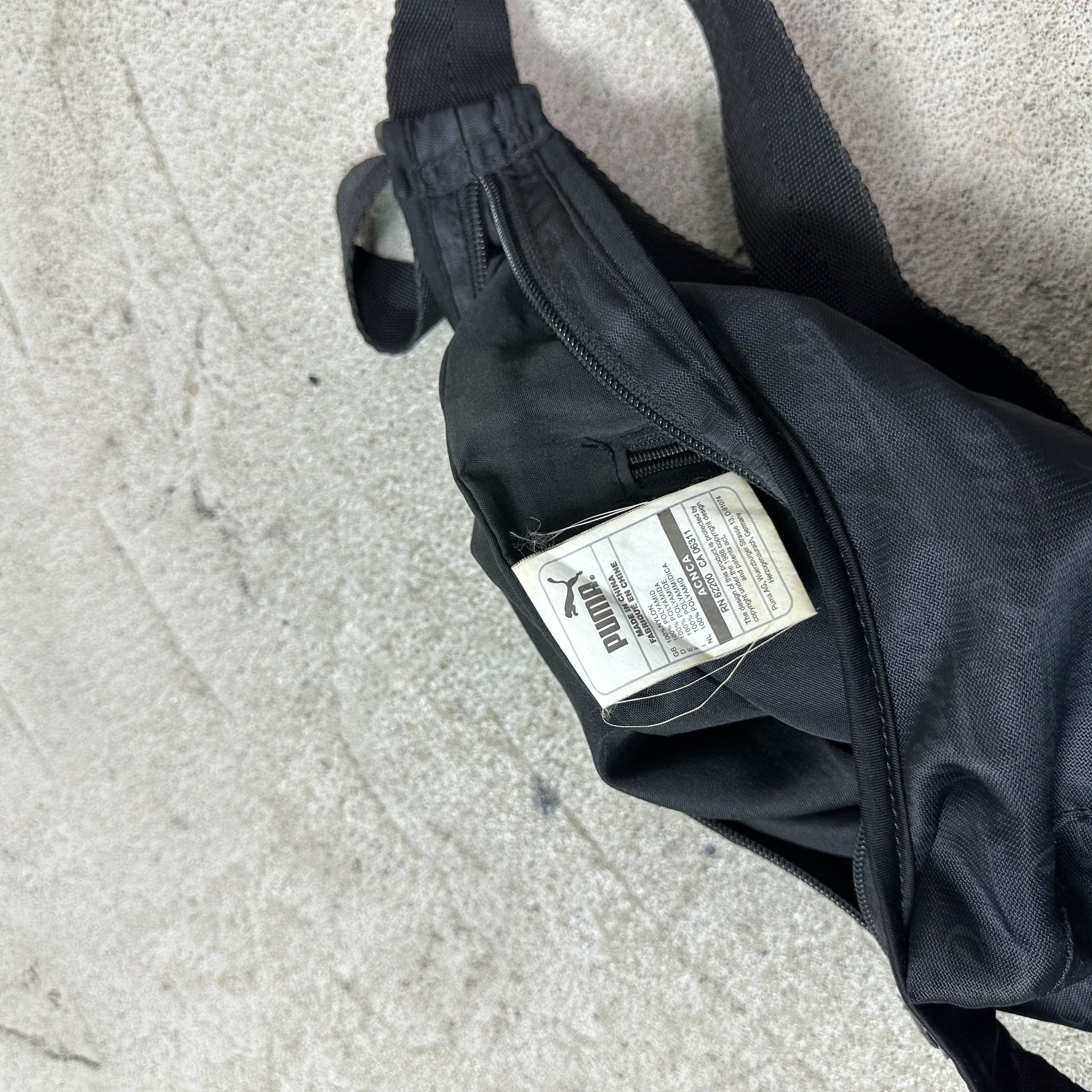 Vintage Vintage Streetwear Sporty Crossbody Nylon Puma Bag Y2K Size ONE SIZE - 8 Thumbnail