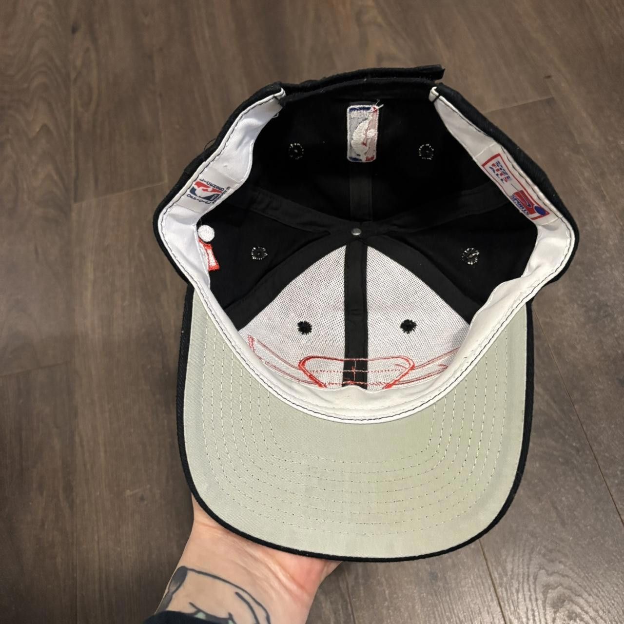 Sports Specialties Vintage chicago bulls sports specialties strap back hat 90s Size ONE SIZE - 5 Thumbnail