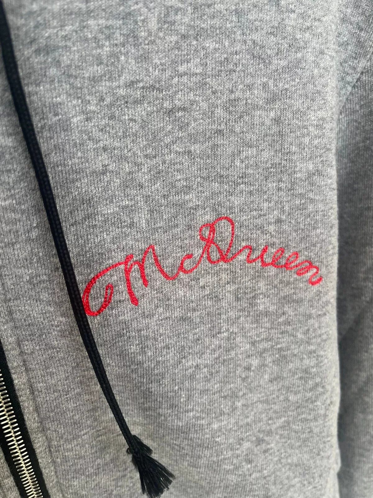 Alexander McQueen o1rshd1 Soft Cotton Logo Embroidered Crewneck Hoodie in Grey Size US M / EU 48-50 / 2 - 9 Thumbnail