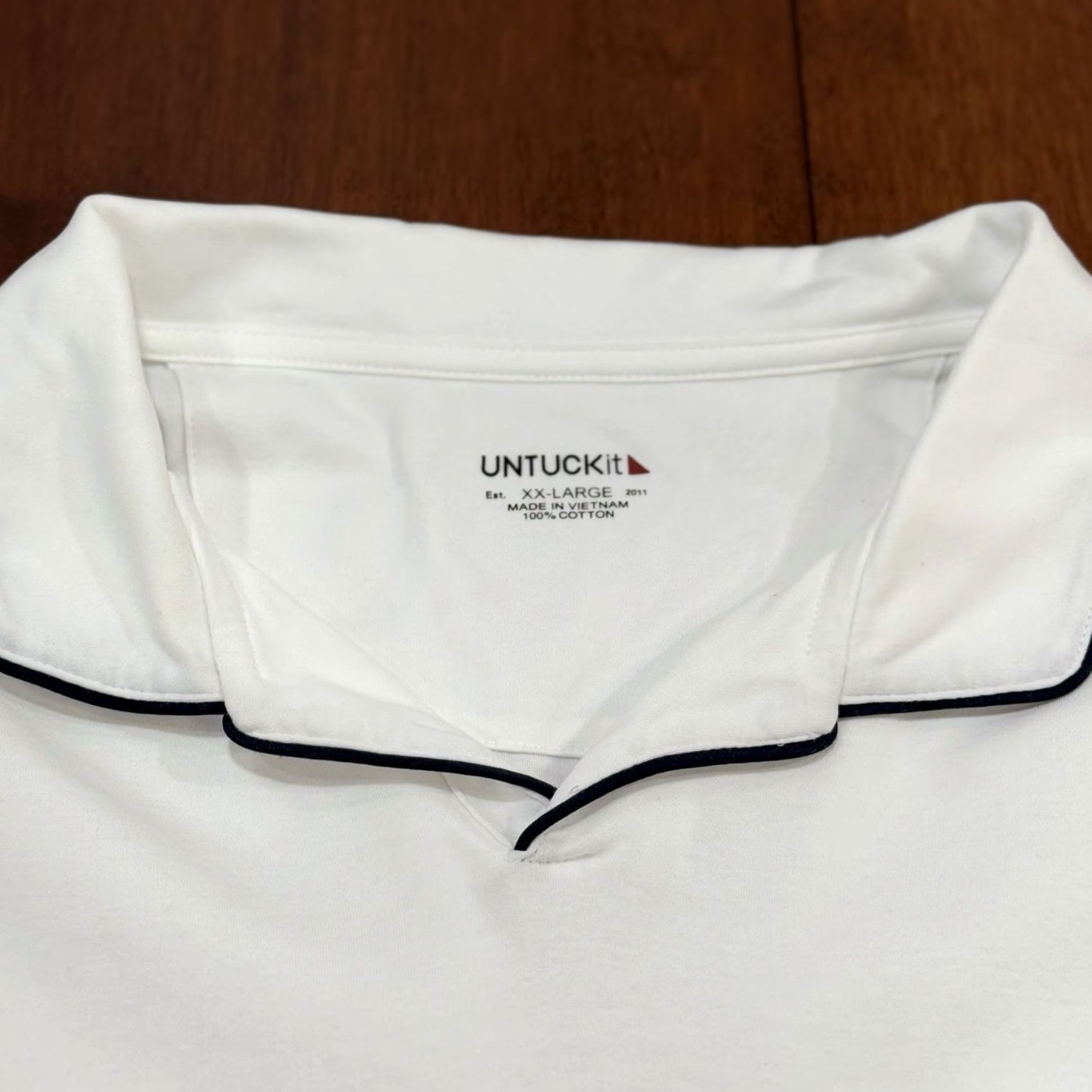 UNTUCKit UNTUCKit Polo Shirt Men’s 2XL White Short Sleeve Front Collar Button Solid Cotton Size US XXL / EU 58 / 5 - 2 Thumbnail