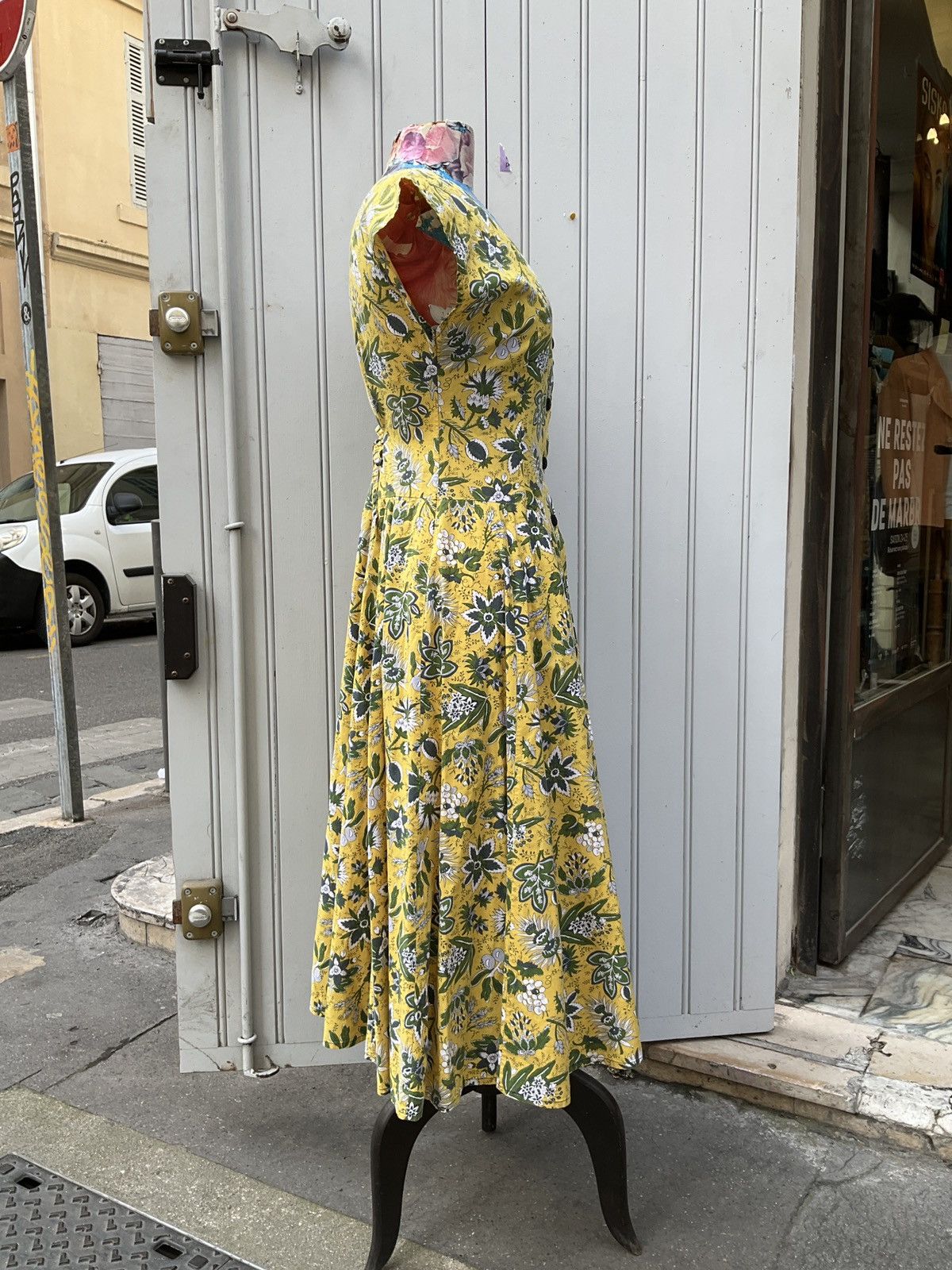 Vintage Vintage Provenzal french dress Size M / US 6-8 / IT 42-44 - 2 Thumbnail