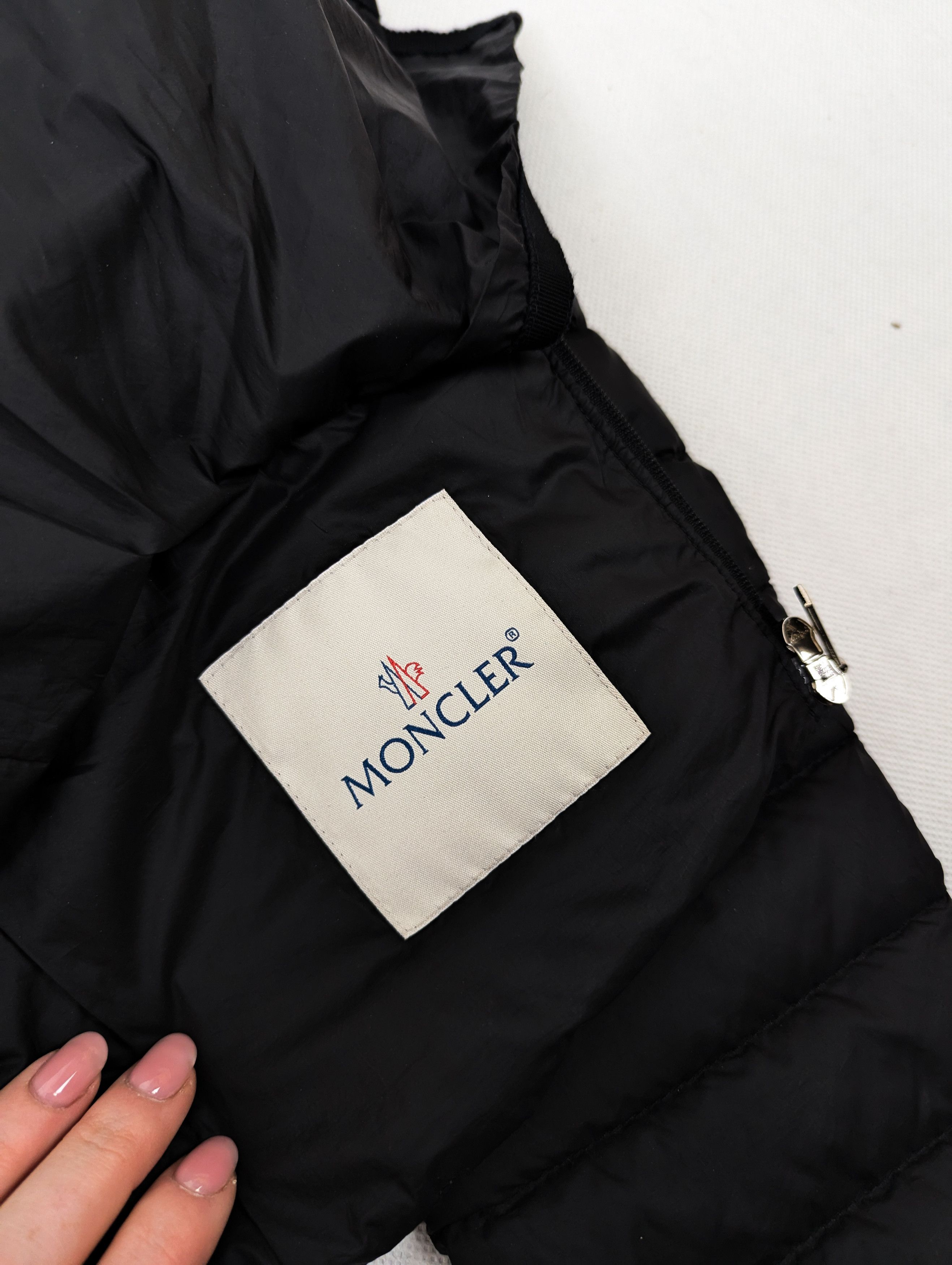 Moncler Moncler morvan giubbotto 1 XS black puffer coat jacket Size XS / US 0-2 / IT 36-38 - 8 Thumbnail