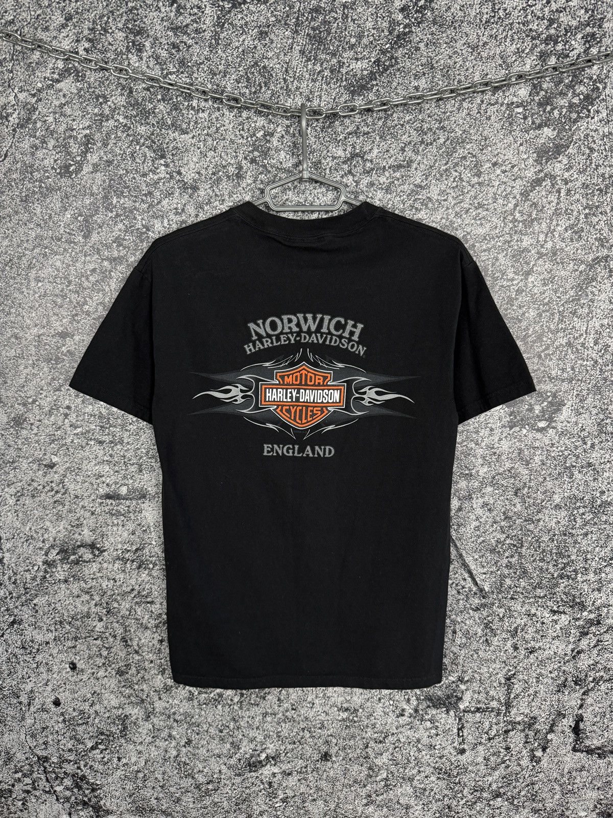 Harley Davidson Harley Davidson Motorcycle T-Shirt Norwich England Girl USA Size US M / EU 48-50 / 2 - 11 Thumbnail