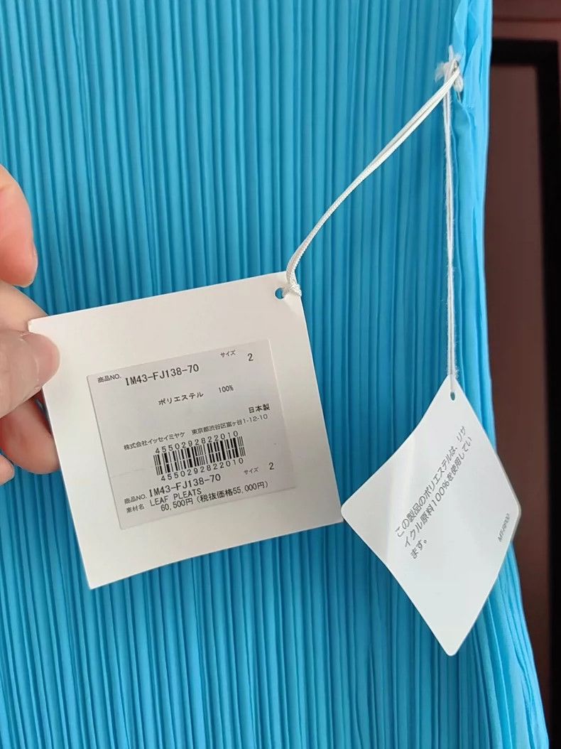 Issey Miyake Issey Miyake size:2 Blue pleated irregular-shaped top Size S / US 4 / IT 40 - 3 Thumbnail