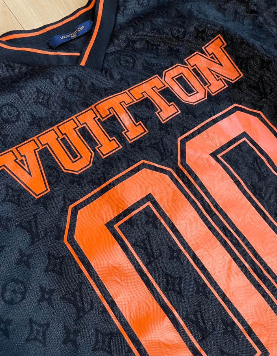 Louis Vuitton Louis Vuitton 2023 Virgil Abloh Monogram Sporty V Neck Tee Size US L / EU 52-54 / 3 - 6 Thumbnail