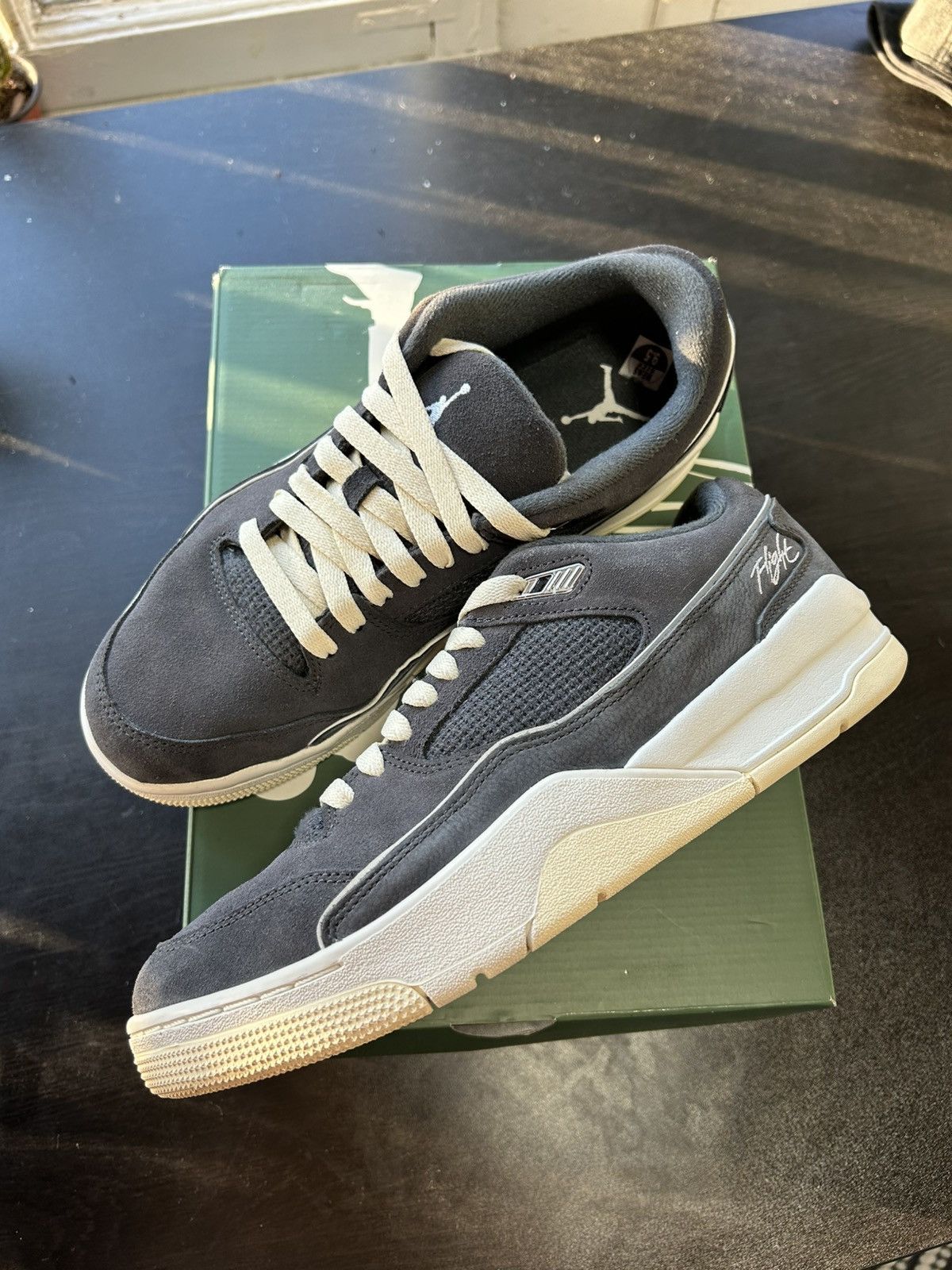 Jordan Brand Jordan Flight Court Size US 9.5 / EU 42-43 - 1 Thumbnail