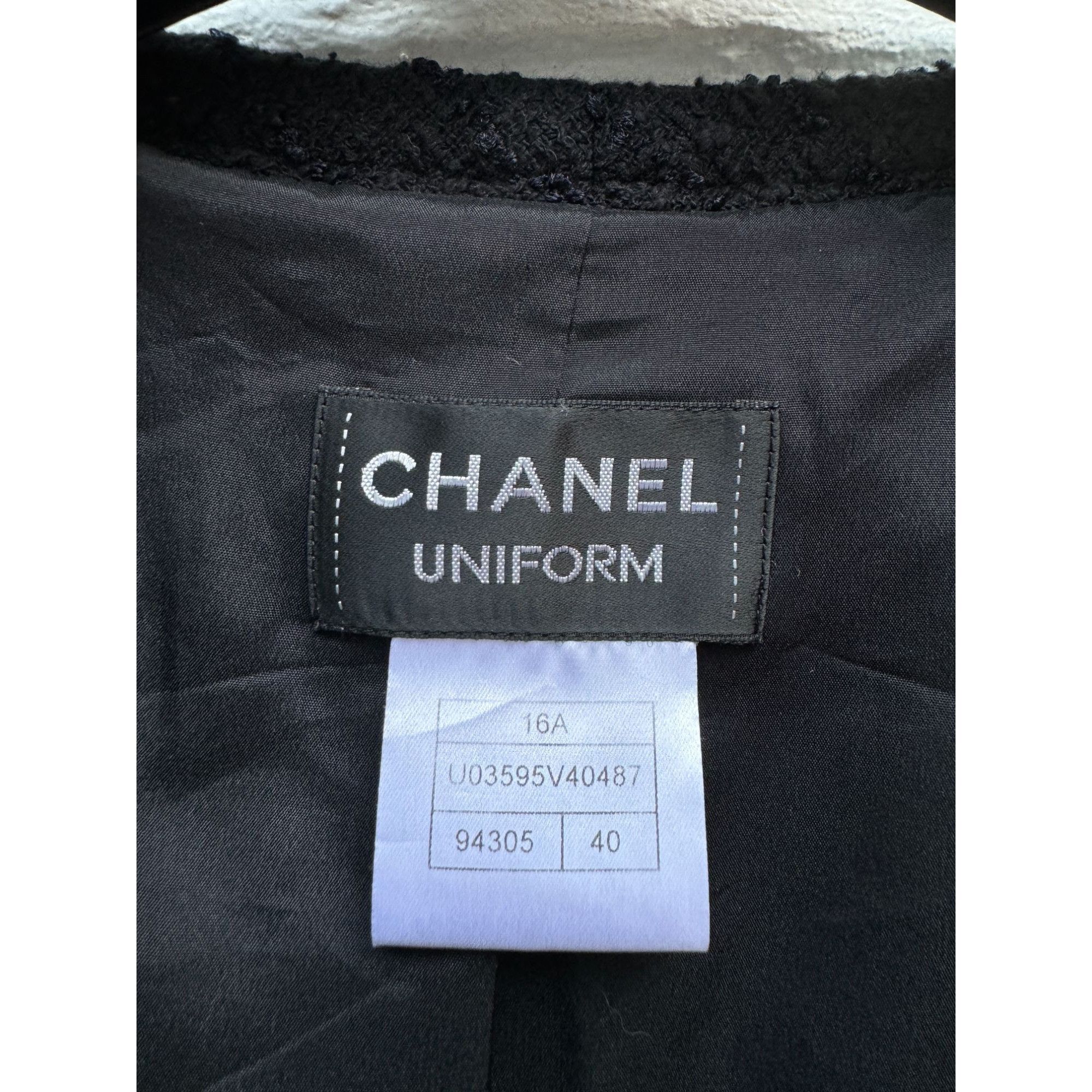 Chanel La petite veste noire Black Jacket Size M / US 6-8 / IT 42-44 - 6 Thumbnail