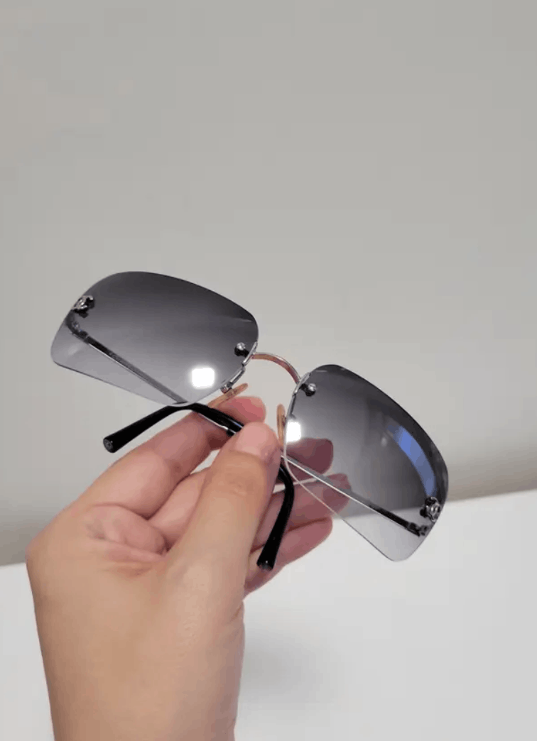 Chanel Chanel Sunglasses 4017 CC Rhinestone Logo Rimless Vintage Size ONE SIZE - 1 Thumbnail