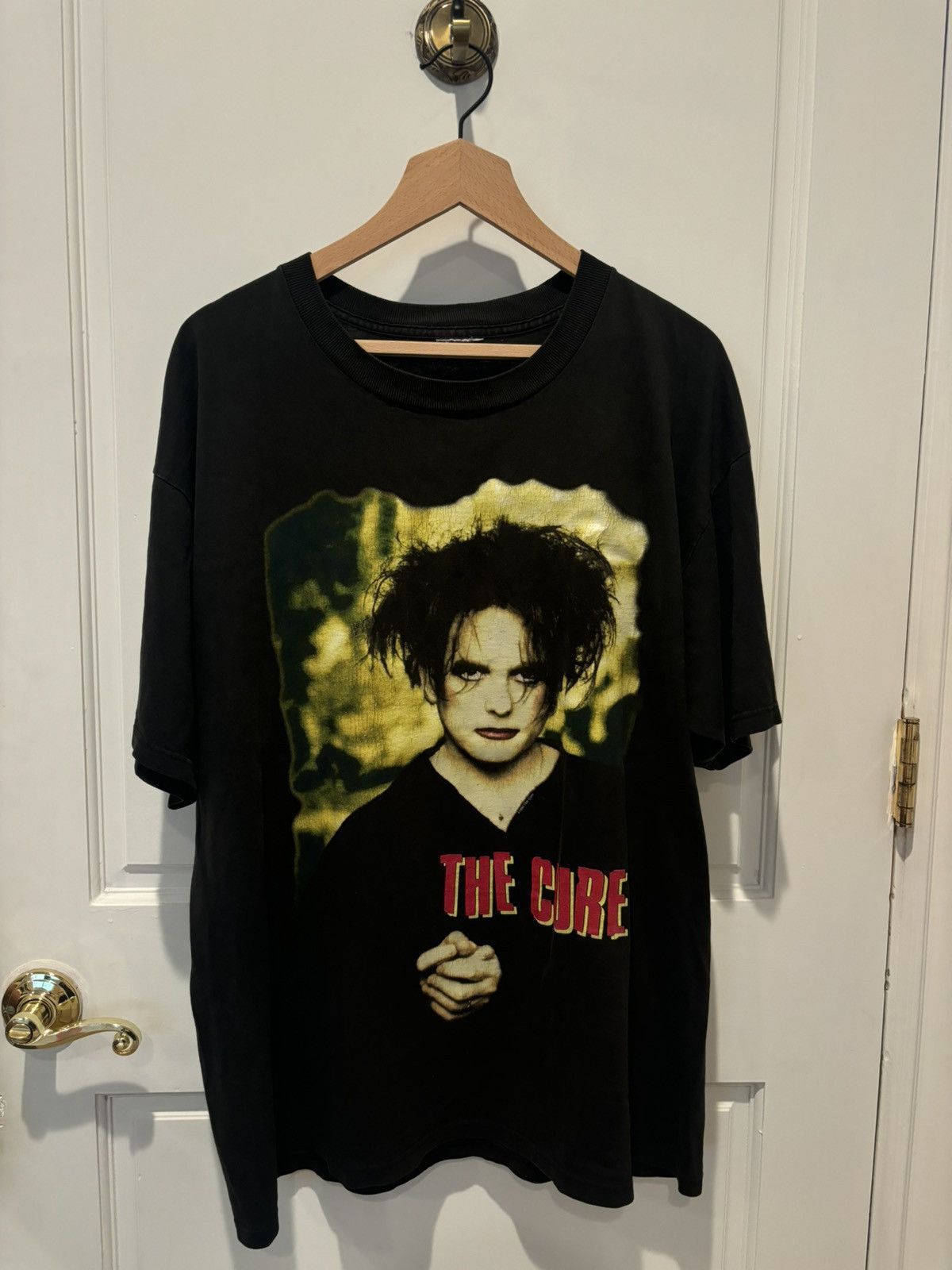 The Cure × Vintage VTG (RARE) 1996 The Cure Distressed Band T XL Size US XL / EU 56 / 4 - 1 Thumbnail