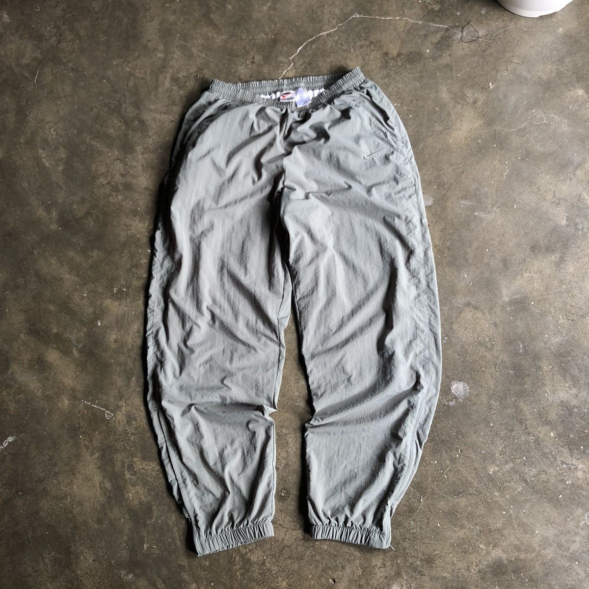 Nike × Vintage Vintage Nike Track Nylon Pants 90s 🍒 Size US 35 - 1 Thumbnail