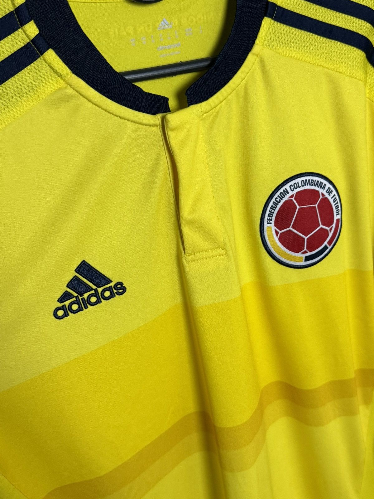 Adidas Colombia National Team 15/17 Home Football Soccer Jersey Size US M / EU 48-50 / 2 - 3 Thumbnail