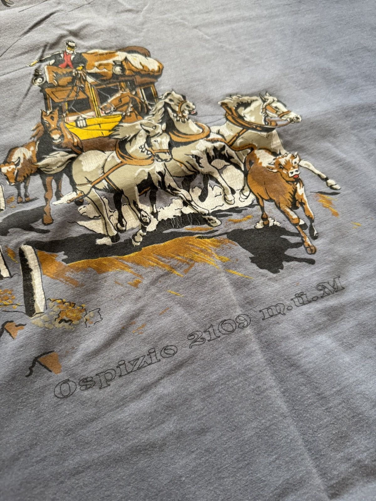 Vintage Vintage Swiss Design San Gottardo Distressed Sunfaded Tee Size US XL / EU 56 / 4 - 3 Thumbnail