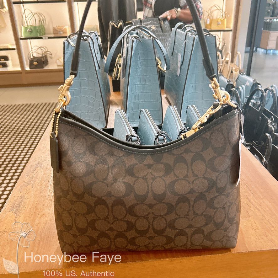 Coach Laurel Shoulder Bag In Signature Canvas CV975 Size ONE SIZE - 2 Thumbnail