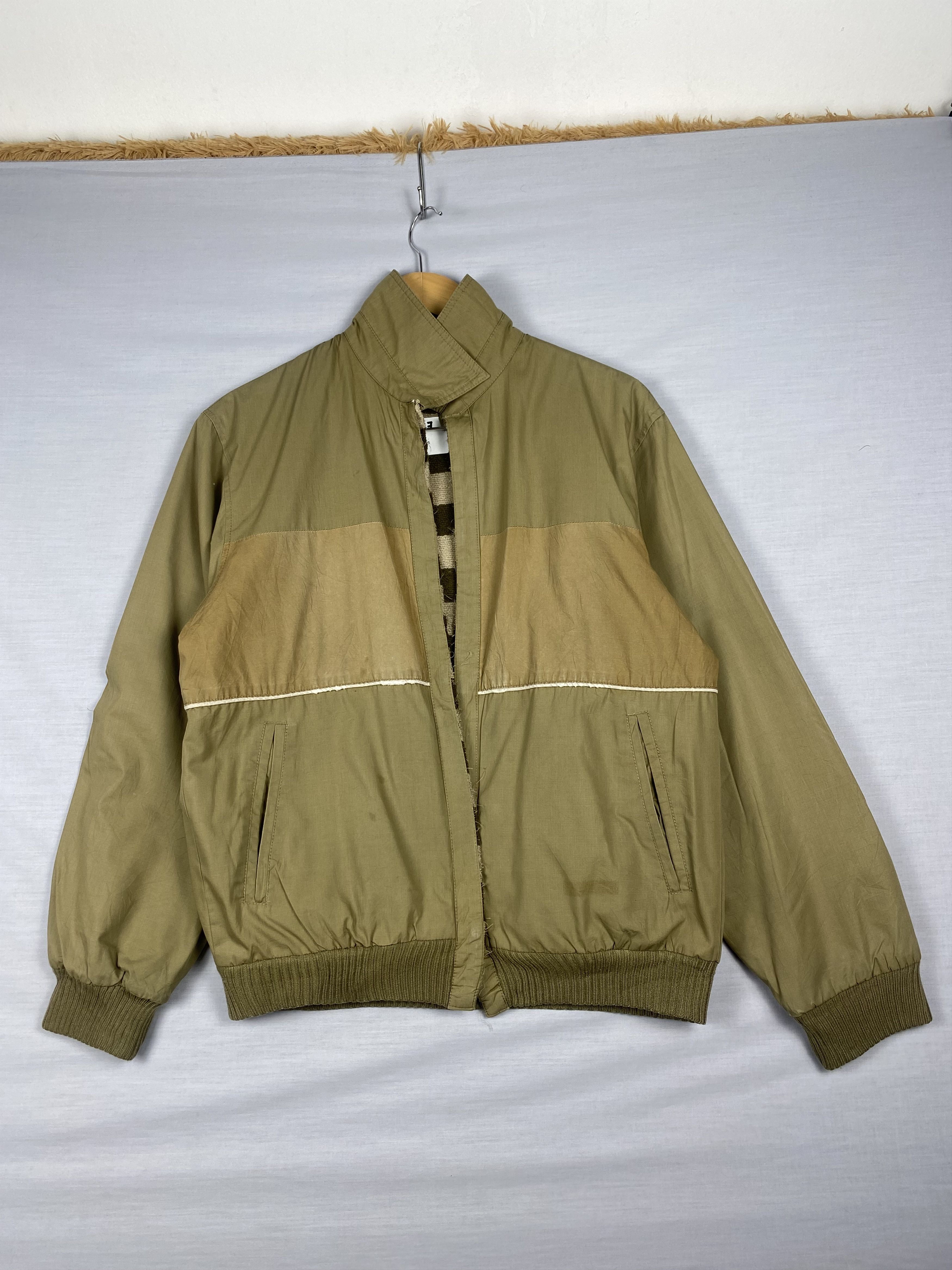 Japanese Brand Vintage Japanese Brand Zip Up Striped Lining Light Jacket Size US S / EU 44-46 / 1 - 1 Thumbnail