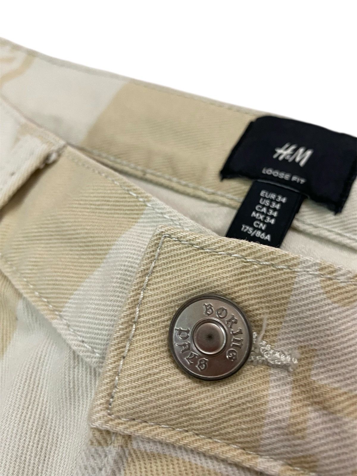 H&M H&M X BORING PALS FULLPRINT PANTS PERFECT SYMMETRY SIZE 36 Size US 36 / EU 52 - 3 Thumbnail