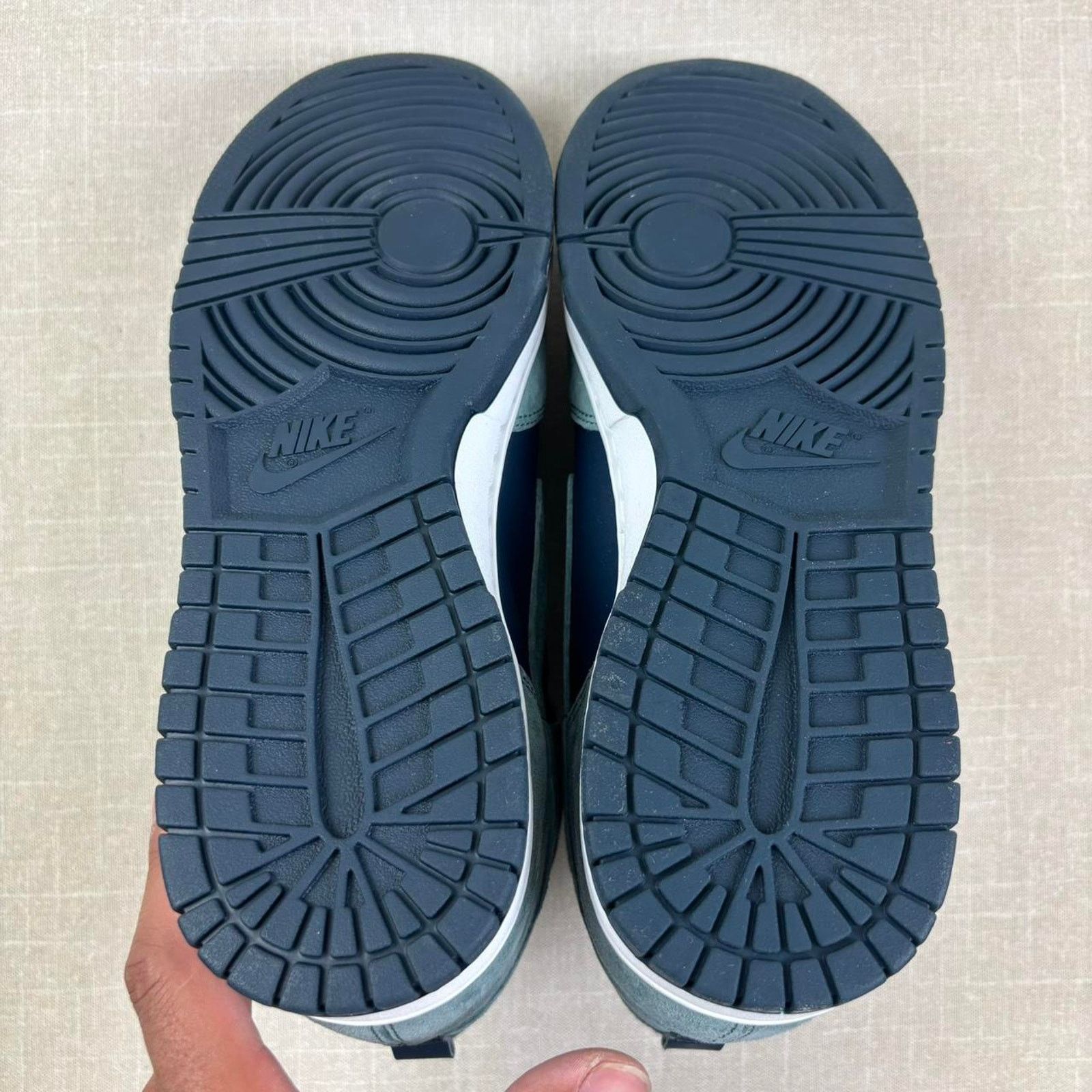 🧵 2022 Nike Dunk High Retro Premium “Armory Navy” 10M