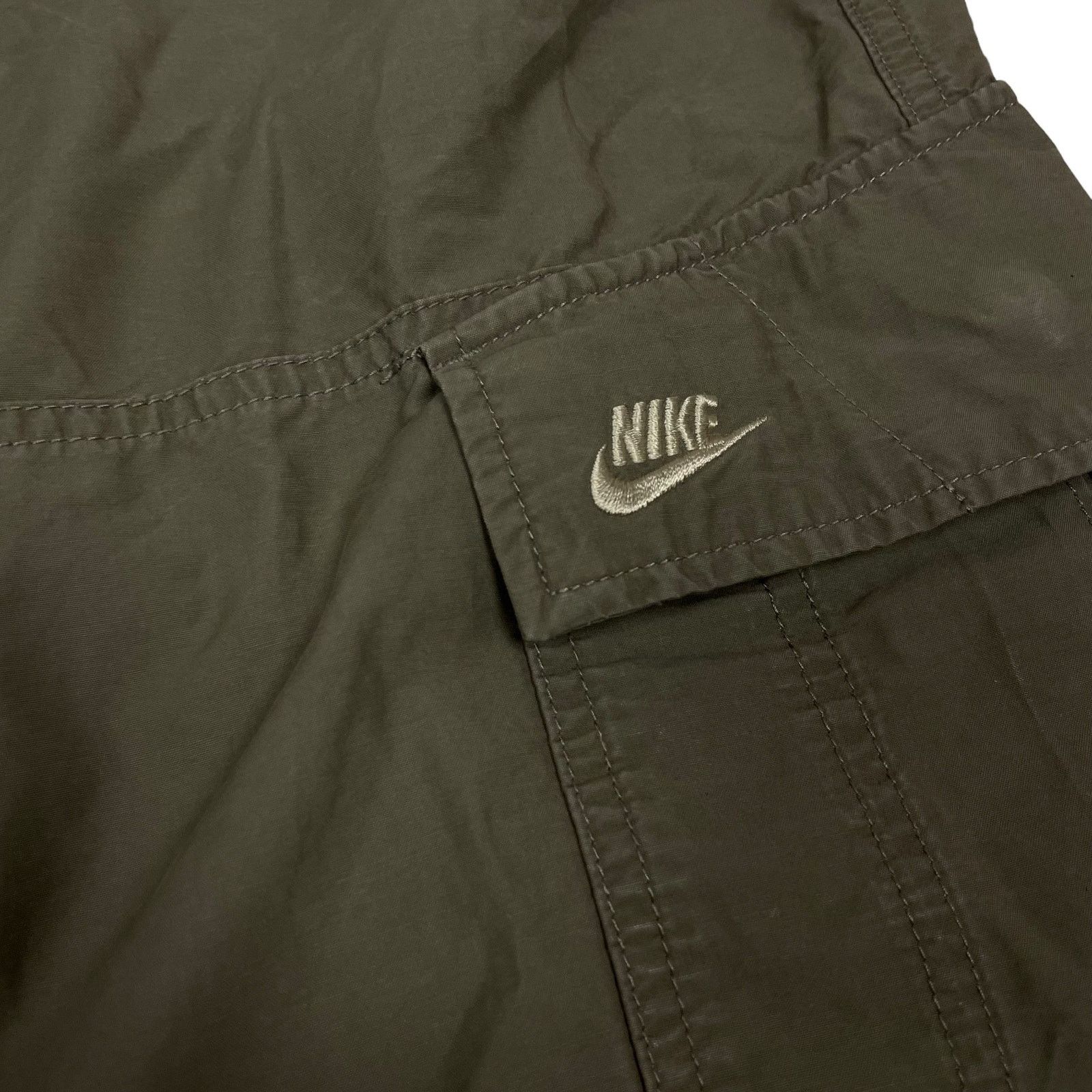 Nike × Vintage Nike Adults Olive Green Cotton Swoosh Zip Fly Cargo Short Size US 30 / EU 46 - 3 Thumbnail