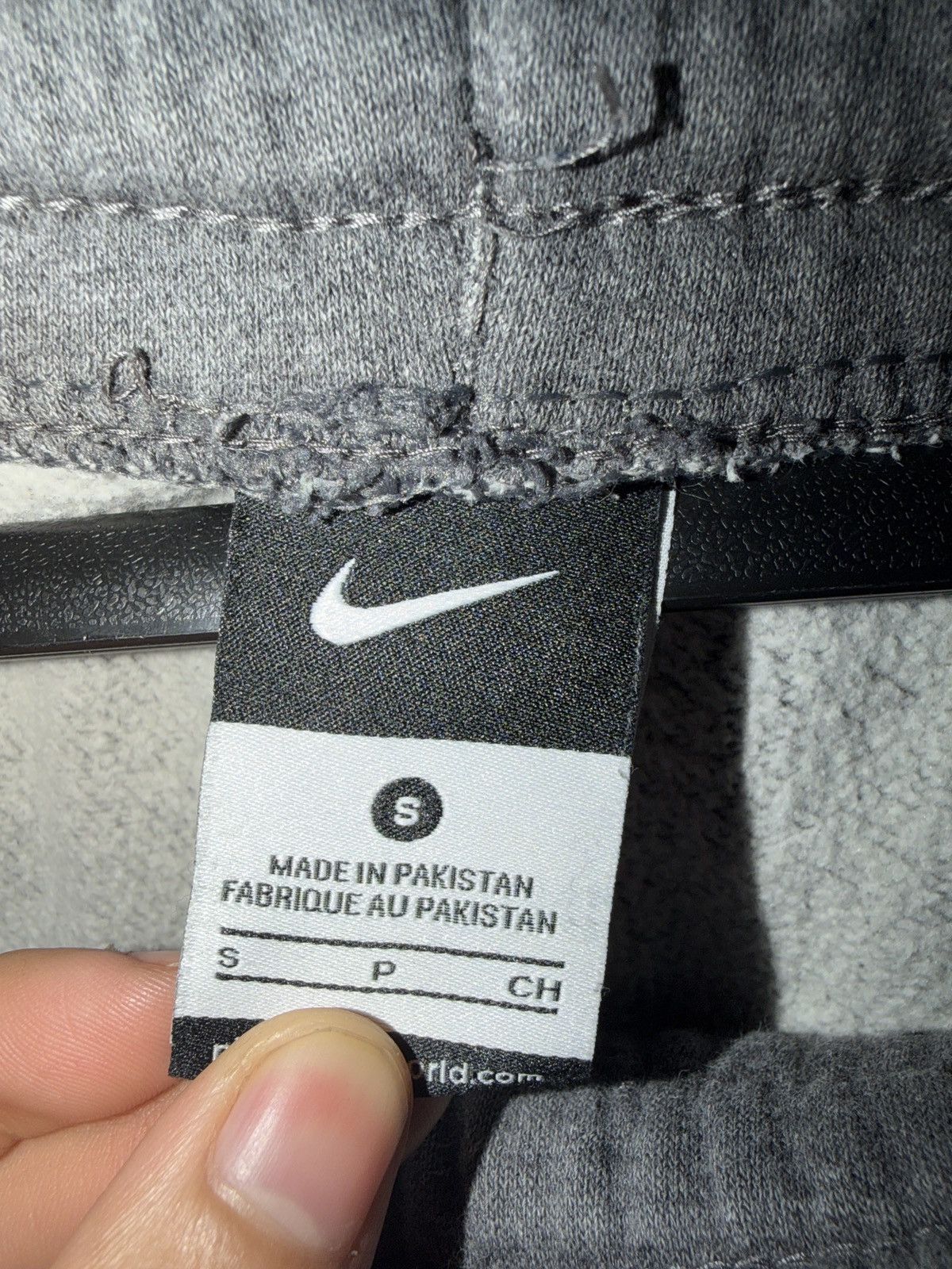 Nike Dark grey vintage nike sweatpants Size US 32 / EU 48 - 1 Thumbnail