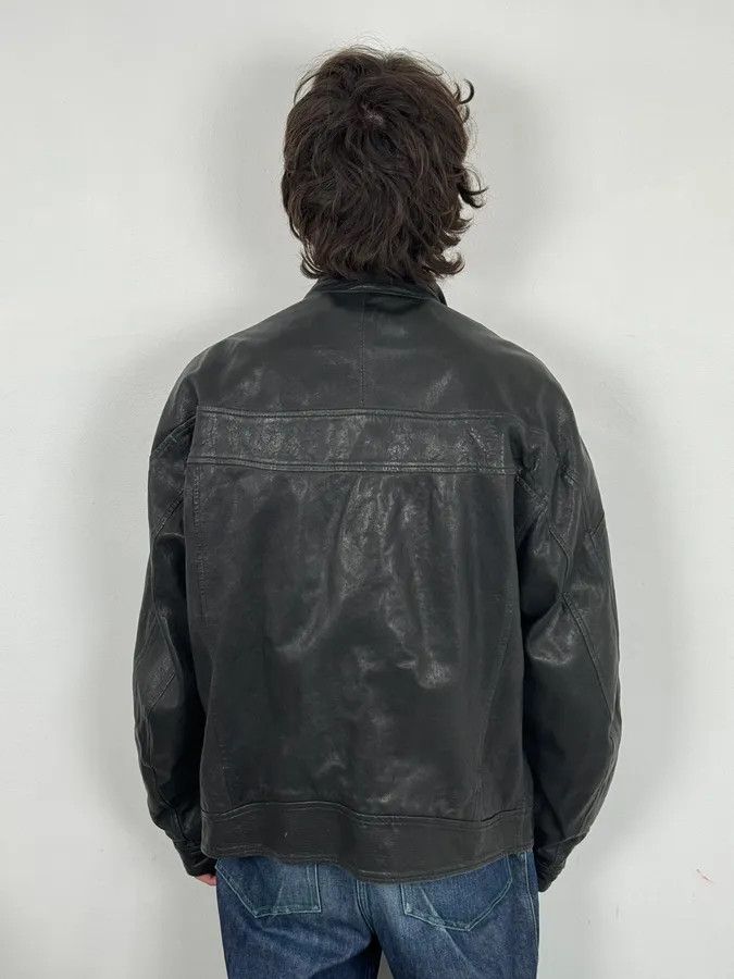 Armani 2000s Armani Spy Black Leather Jacket Size US L / EU 52-54 / 3 - 3 Thumbnail