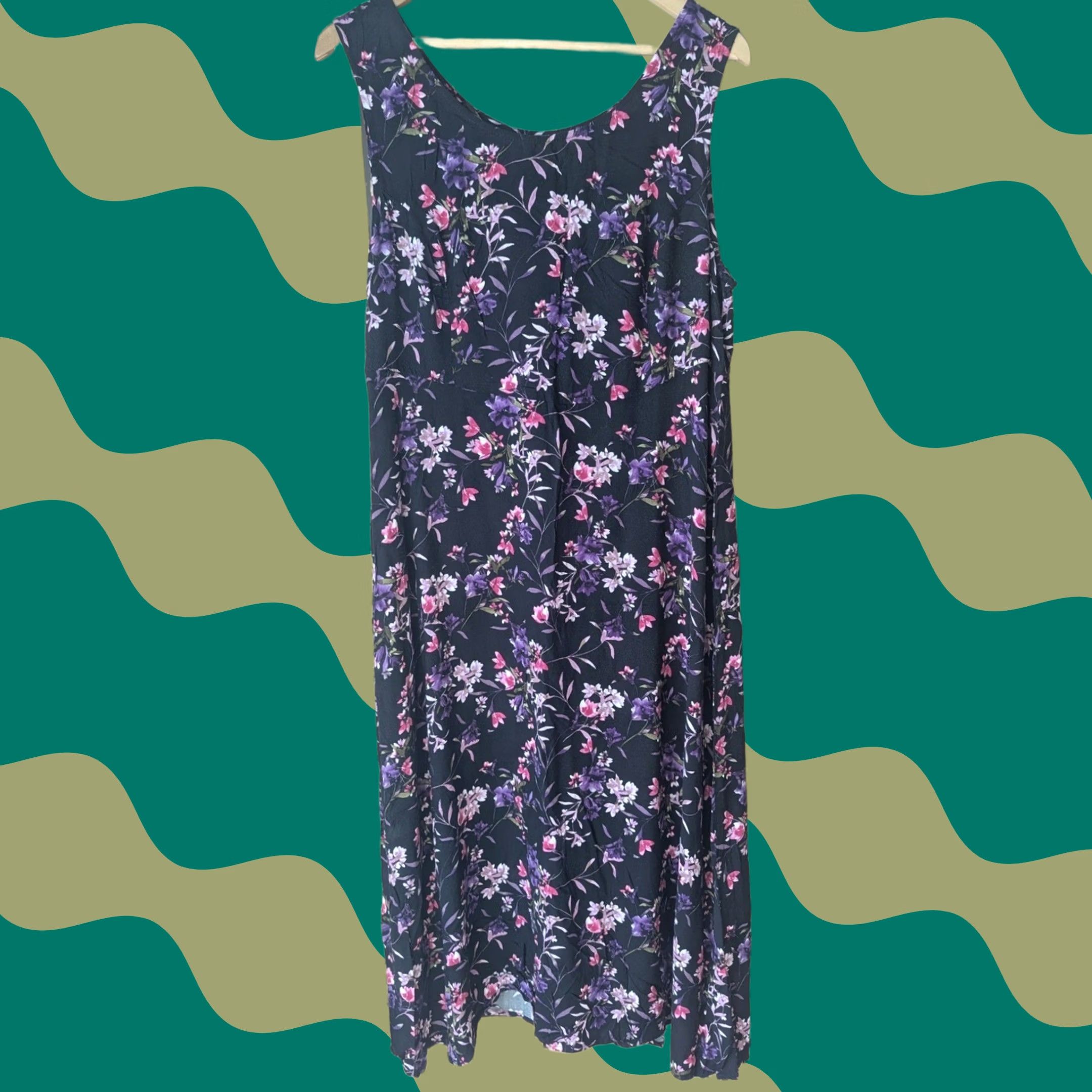 Vintage VINTAGE? Connected Apparel Black Floral Sleeveless Midi Dress Bohemian 16 Womens Sleeveless Midi Dress Black Floral Bohemian 16 Women/Girls Size XXL / US 16-18 / IT 52-54 - 1 Thumbnail