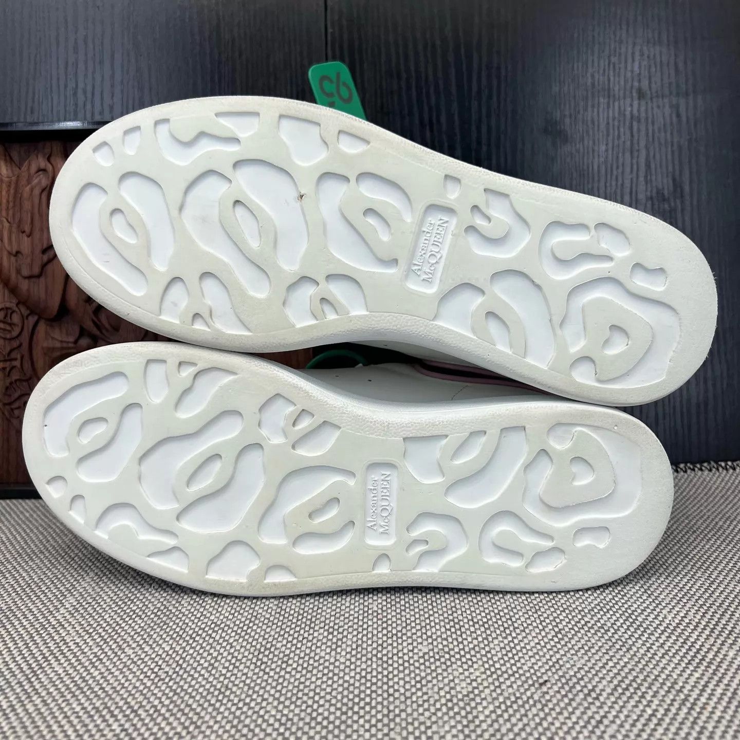 Alexander McQueen McQueen White Green 38 shoes Size US 7.5 / IT 37.5 - 6 Thumbnail
