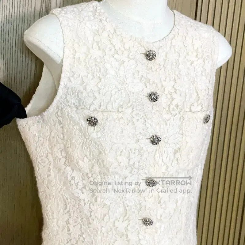 Chanel Chanel White Wool Blend Lace Sleeveless Cardigan . Size S / US 4 / IT 40 - 4 Thumbnail