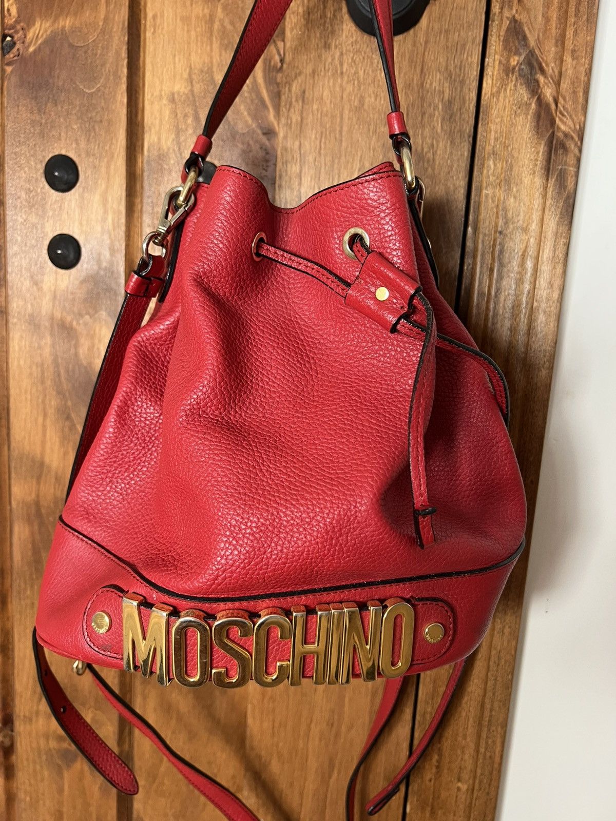 Moschino Moschino logo red bucket bag Size ONE SIZE - 1 Thumbnail