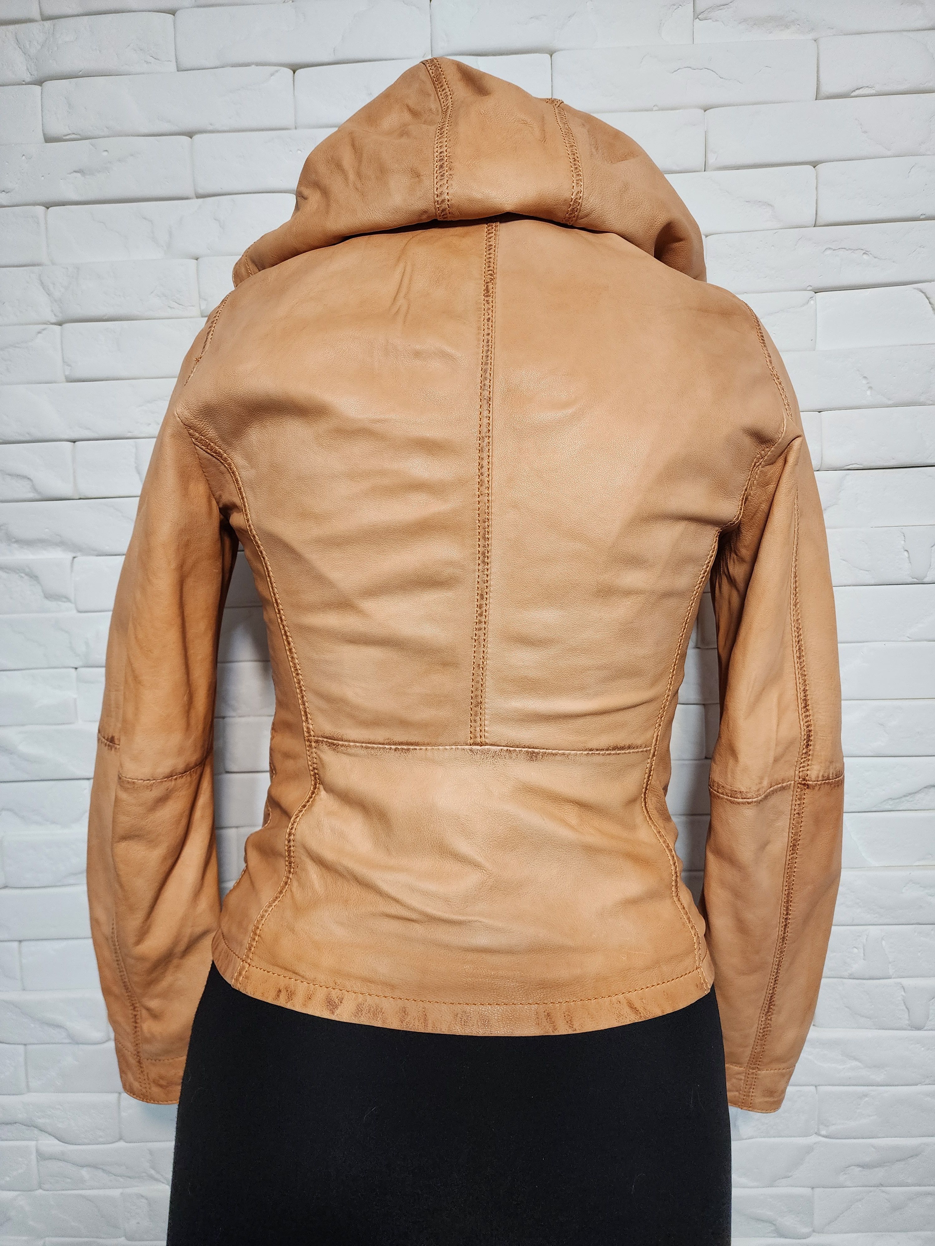 Gypsy Orange Leather Women's Sporty Jacket: Hooded Outwear. Size S / US 4 / IT 40 - 4 Thumbnail
