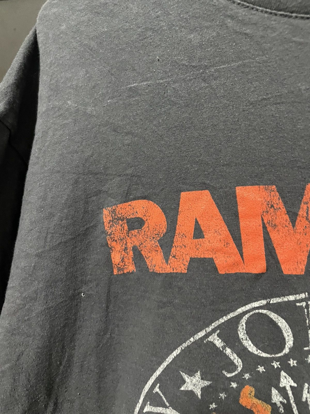 Band Tees 00s Ramones Big Logo Band Tee Vintage T Shirt Streetwear Size US L / EU 52-54 / 3 - 4 Thumbnail