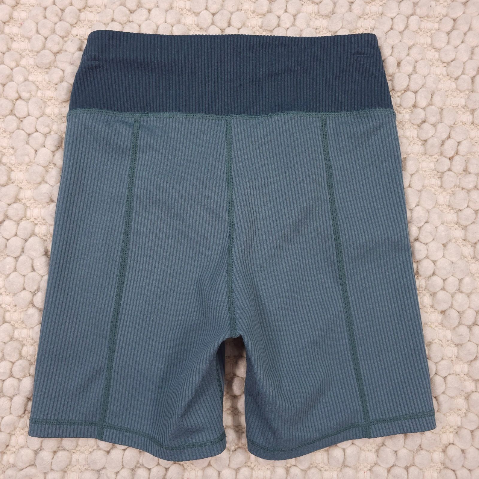 For Love & Lemons For Love & Lemons Ribbed Dani Biker Shorts Green Sz Small Size 27" / US 4 / IT 40 - 2 Thumbnail
