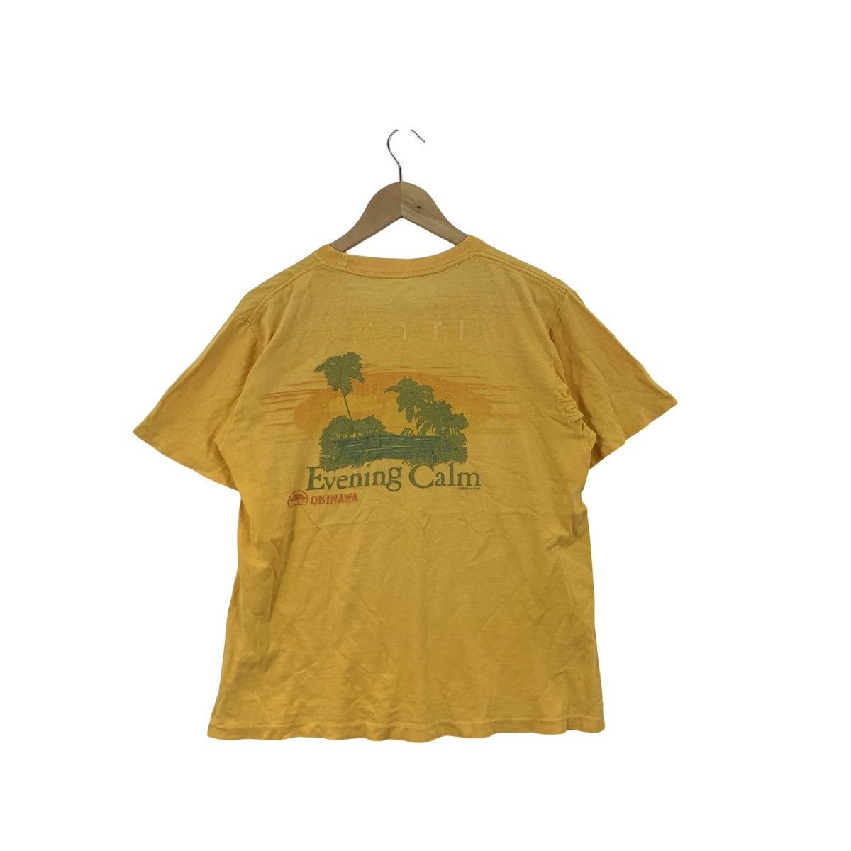 Vintage Vintage OKINAWA Evening Calm Tee Shirt Top Made In Japan Size US L / EU 52-54 / 3 - 1 Thumbnail