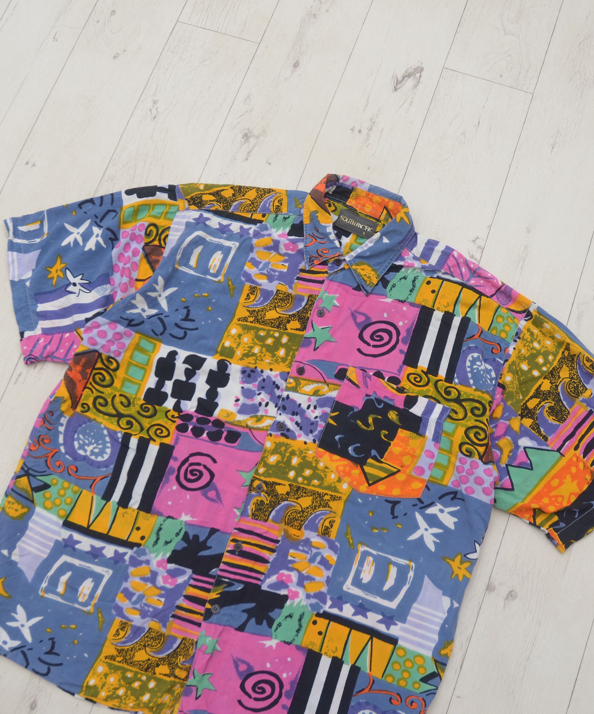 Vintage Vintage South Pacific Loop Collar Hawaiian Crazy Shirt Y2K Size US L / EU 52-54 / 3 - 2 Thumbnail
