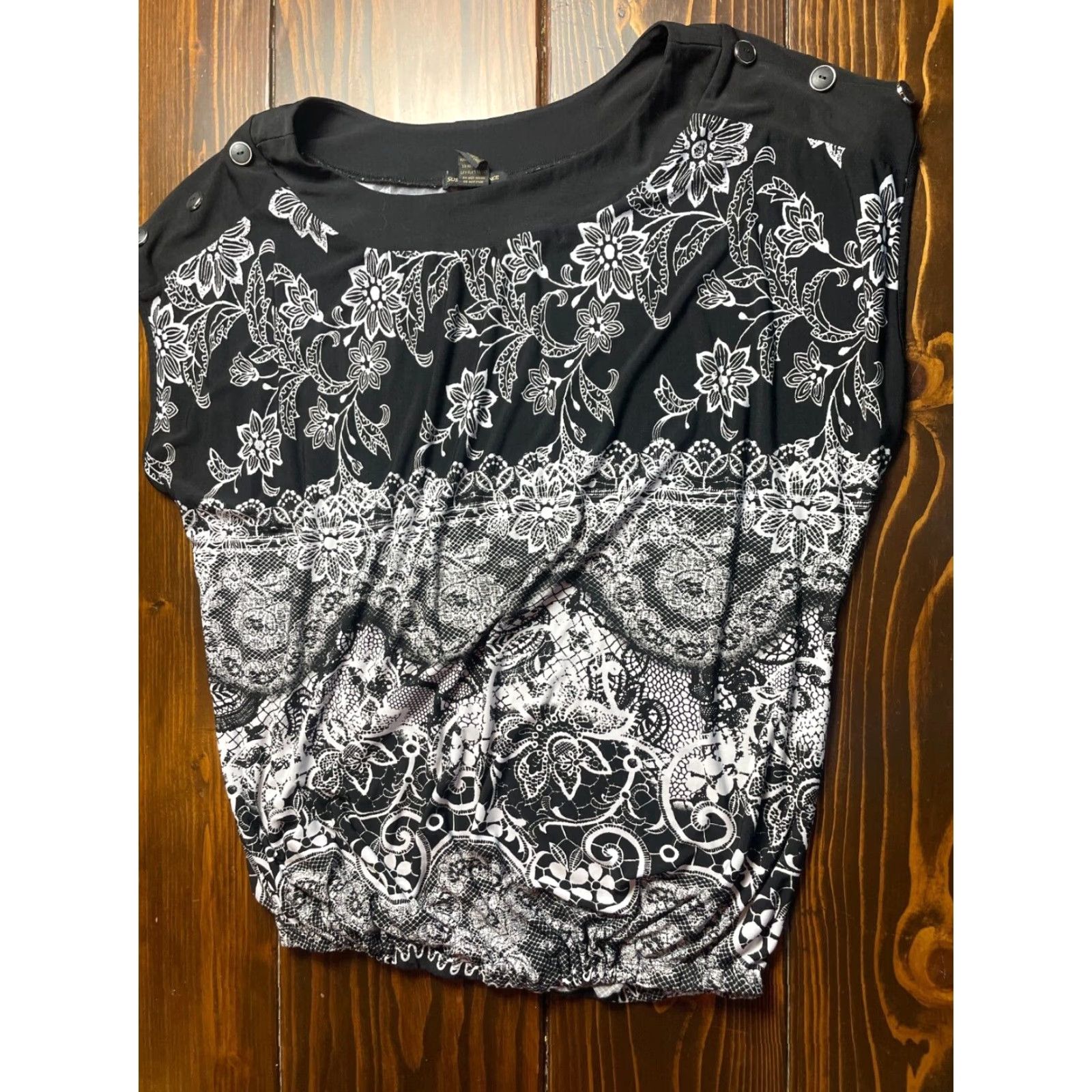 Vintage Susan Lawrence Sleeveless Top Women's 2X Black White Floral Round Neck Oversized Blouse Size XXL / US 16-18 / IT 52-54 - 2 Thumbnail