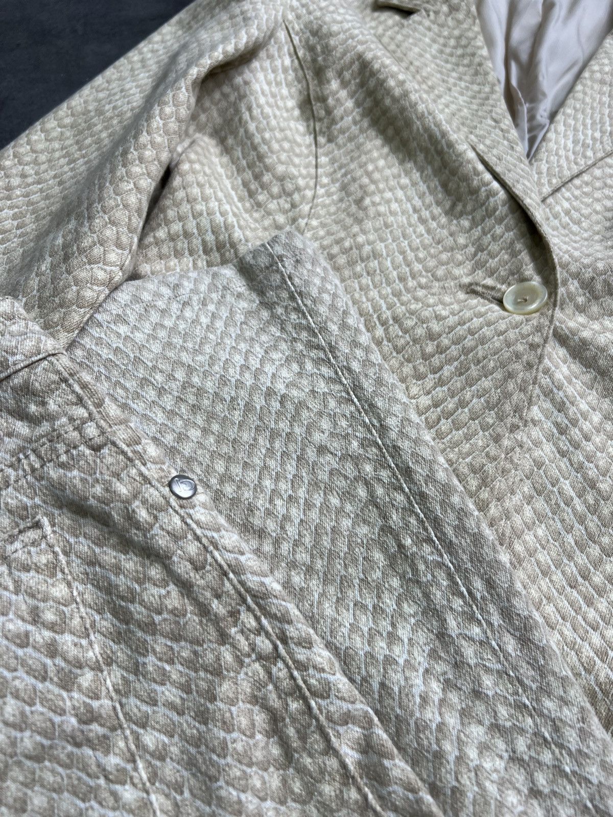 Roberto Cavalli ARCHIVE ROBERTO CAVALLI SNAKE SKIN SUIT BLAZER AND PANTS Size S / US 4 / IT 40 - 5 Thumbnail