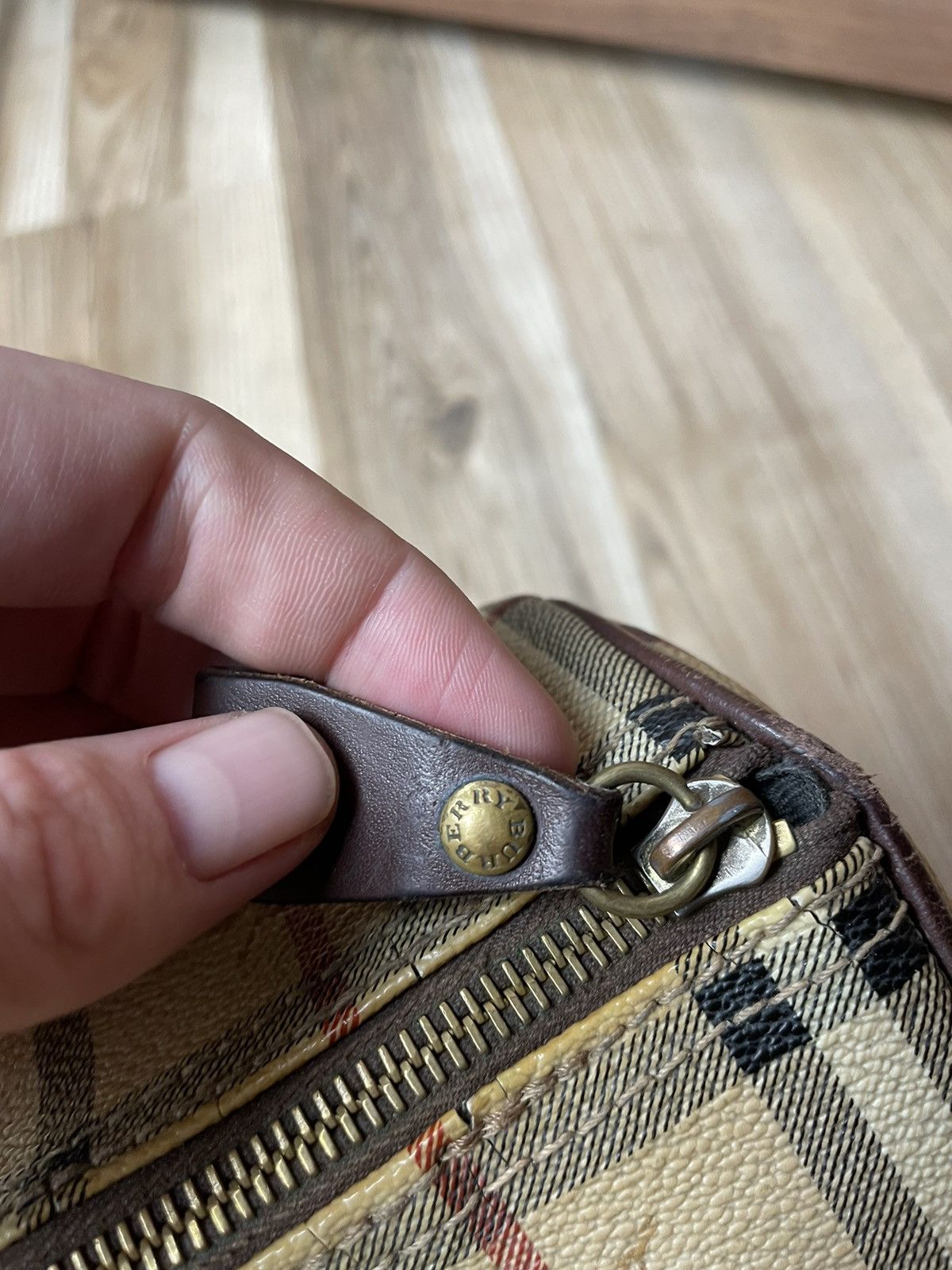 Burberry × Vintage Burberry Boston Nova Check Handbag Size ONE SIZE - 8 Thumbnail