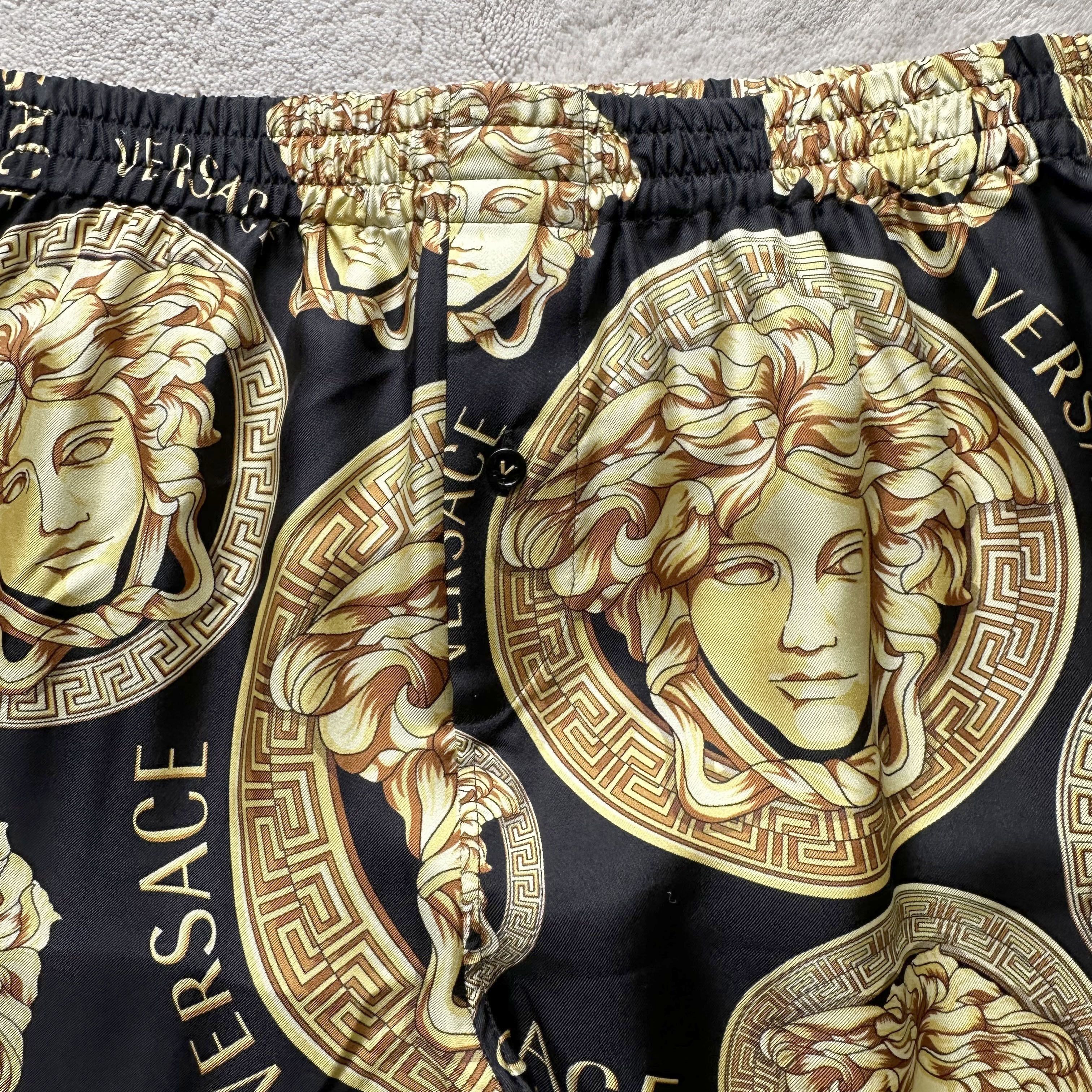 Versace VERSACE Amplified MEDUSA Print SILK PAJAMA PANTS sz 4 IT I M Size US 32 / EU 48 - 8 Thumbnail