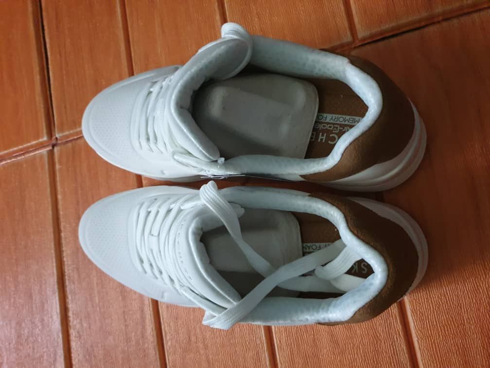 SKECHERS Skechers white colour memory foam sneaker Size US 11 / EU 44 - 5 Thumbnail
