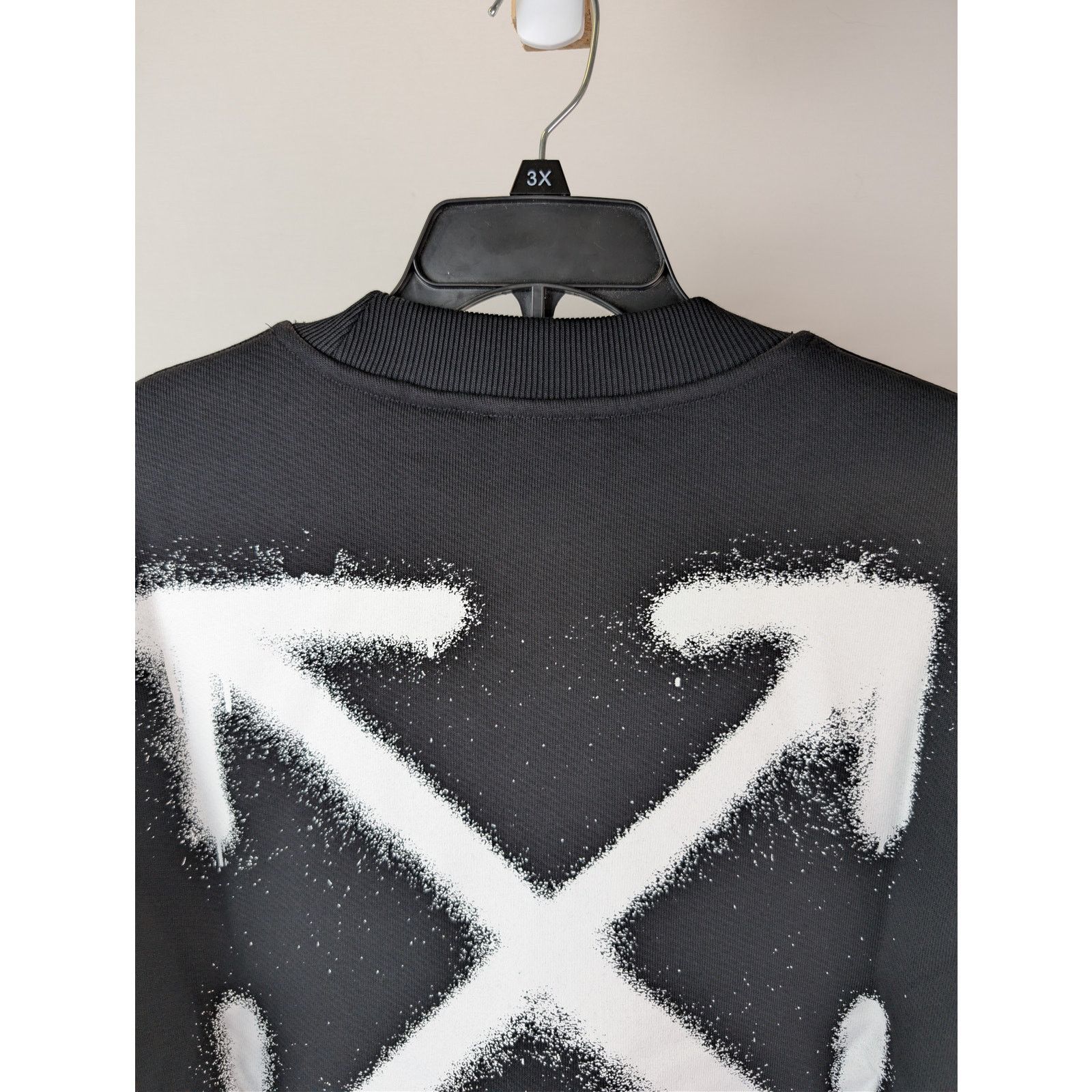 Off-White o1rshd1 Spray Can Arrow Skate Crewneck Sweater in Black Size US XL / EU 56 / 4 - 14 Thumbnail