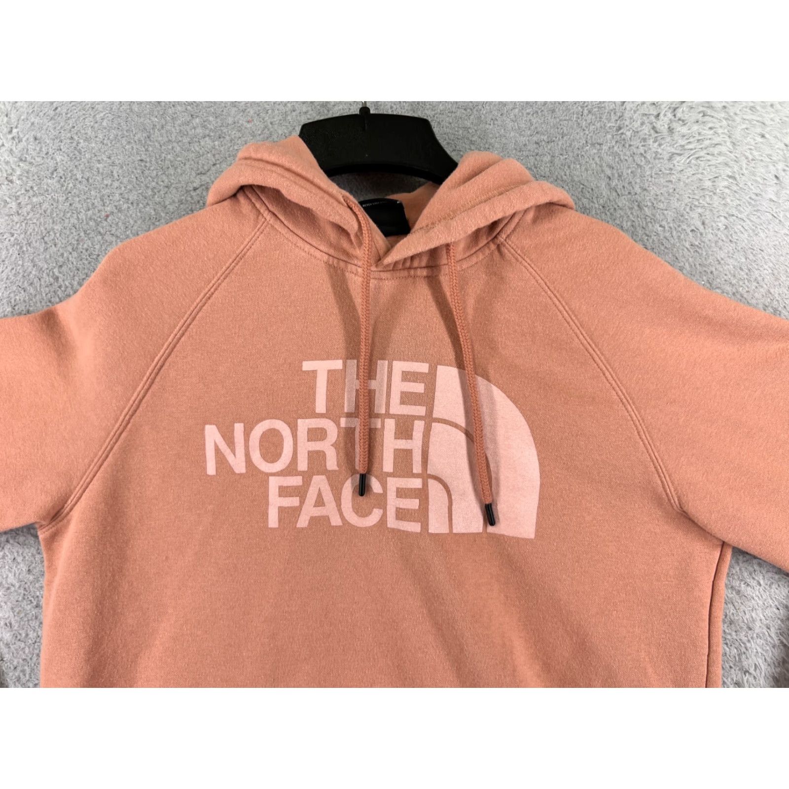 The North Face The North Face Hoodie Womens M Orange Pullover Pocket Logo Crew Neck Cotton Blend 34in Chest Athletic Activewear Mens Ladies 90s Size M / US 6-8 / IT 42-44 - 4 Thumbnail