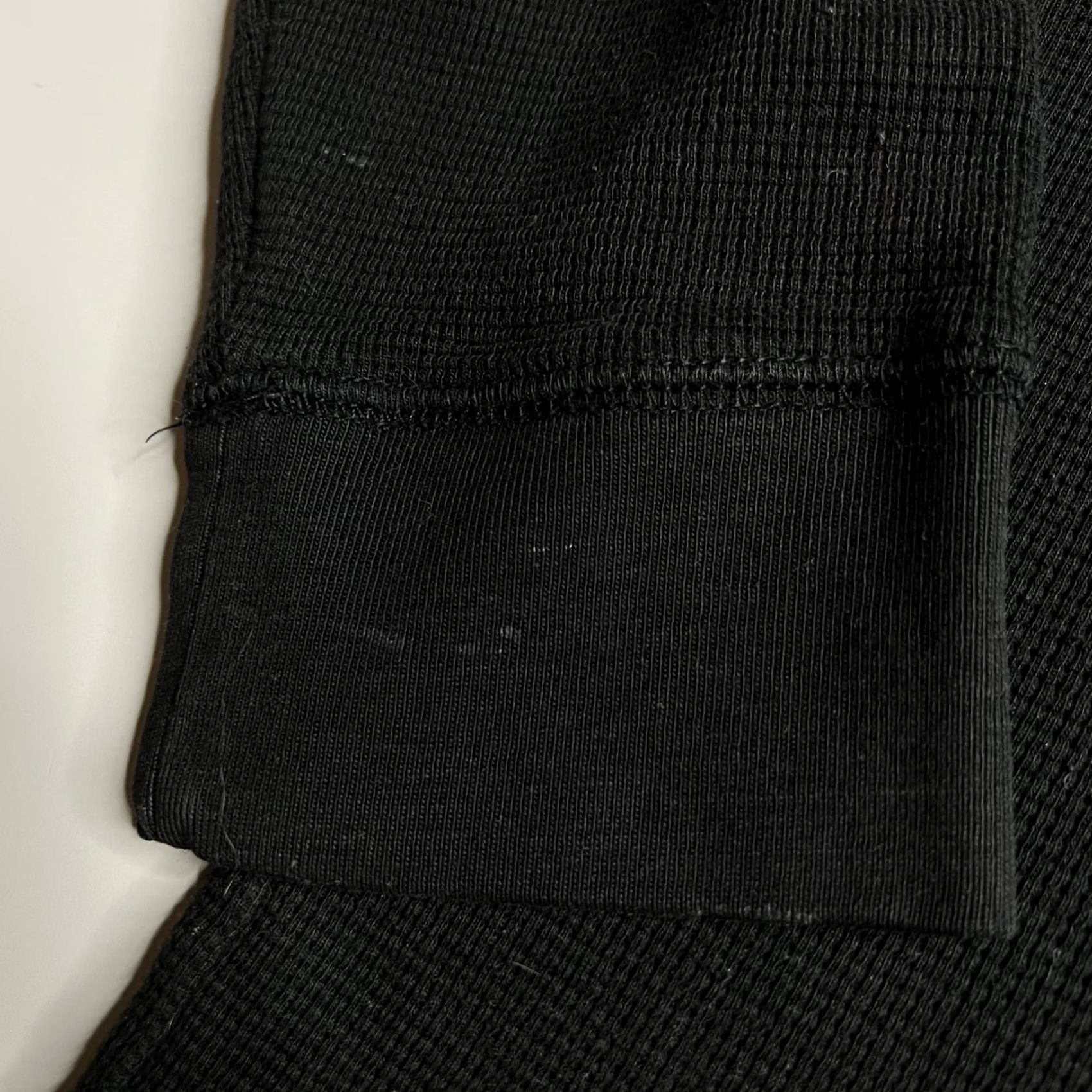 Old Navy Old Navy Thermal Long Sleeve Shirt Men’s Large Black Skull Wings Graphic Monochrome Crew Neck Wool? (error) Size US L / EU 52-54 / 3 - 4 Thumbnail