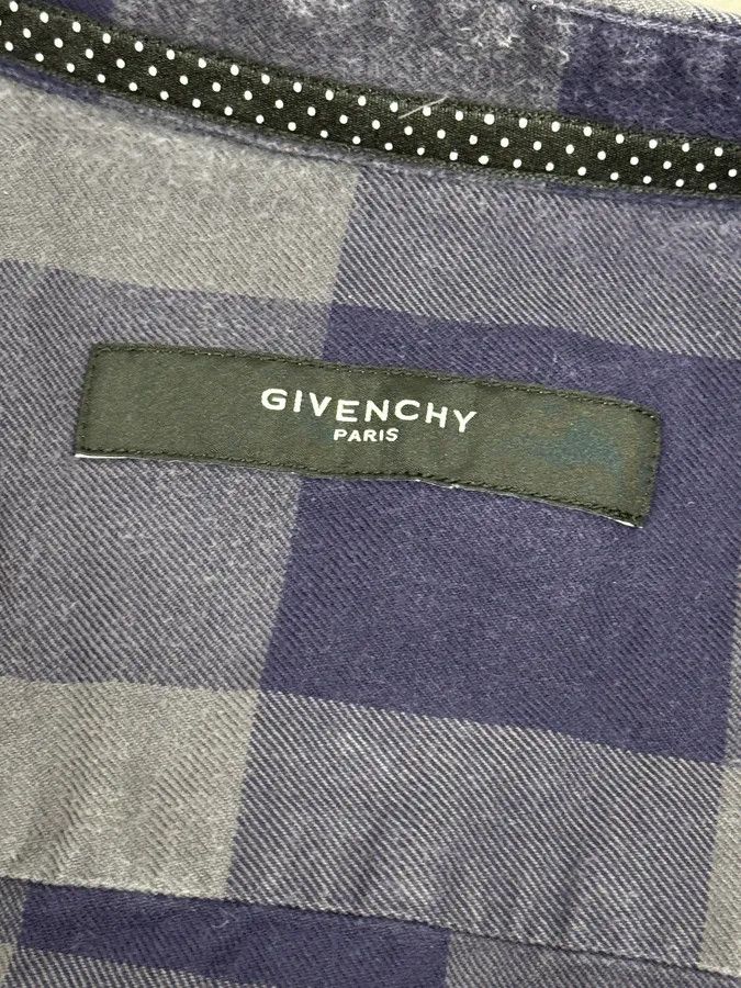 Givenchy Givenchy Grey & Navy Classy Checkered Shirt Size US S / EU 44-46 / 1 - 9 Thumbnail