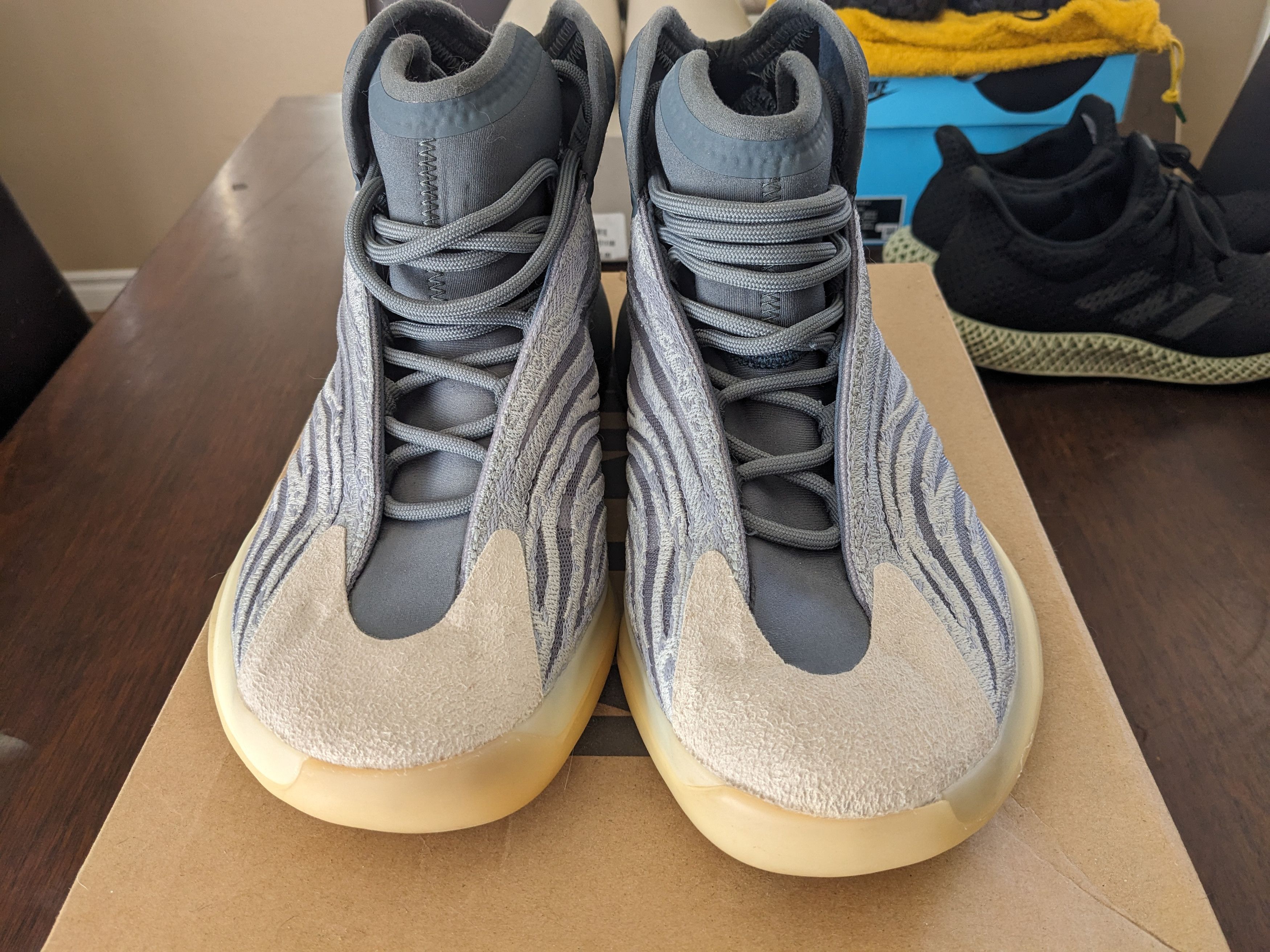 Yeezy Yeezy Quantum Mono Carbon Size US 11 / EU 44 - 2 Thumbnail