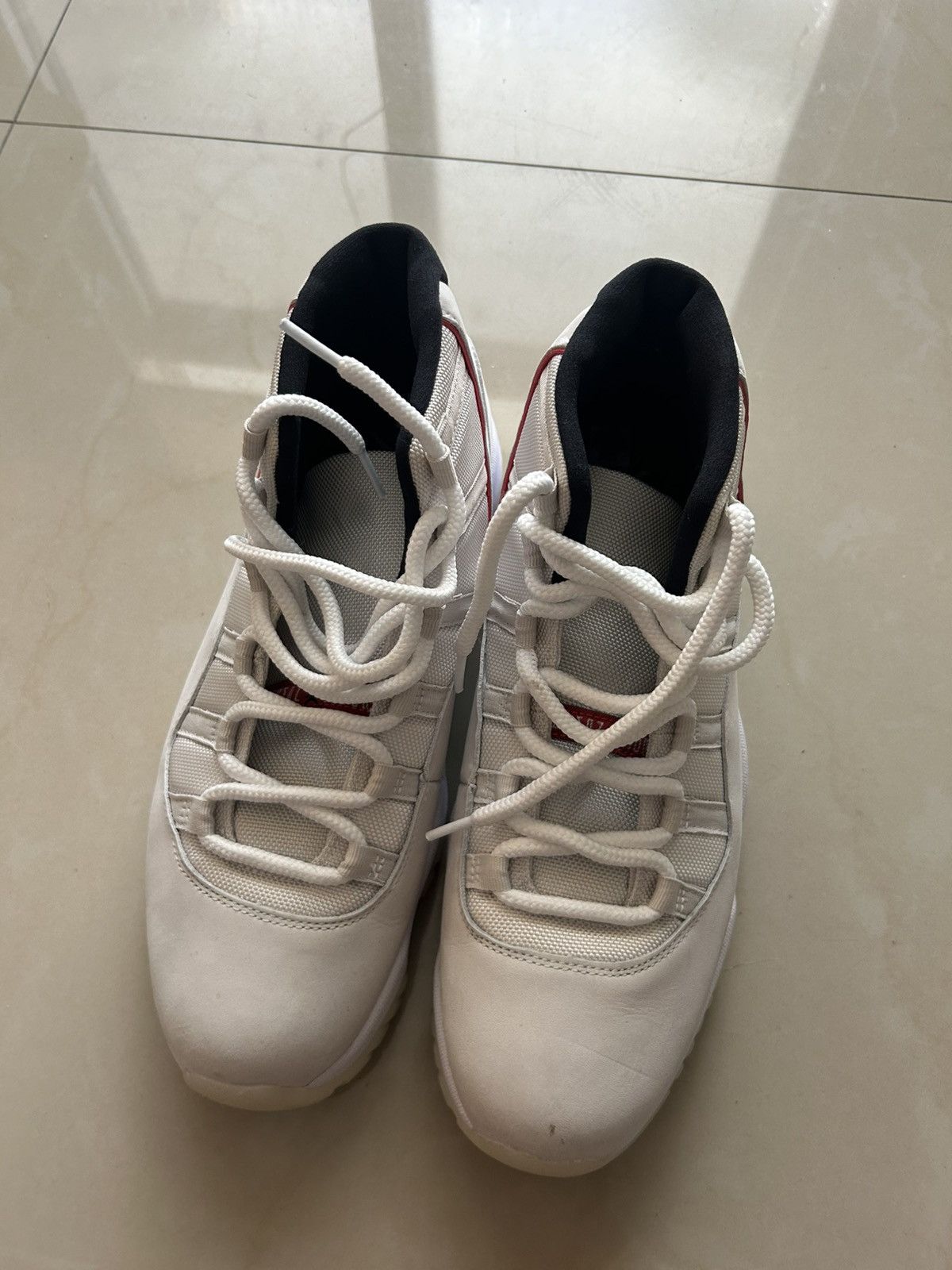 Jordan Brand Jordan 11 platinum tint Size US 11.5 / EU 44-45 - 3 Thumbnail