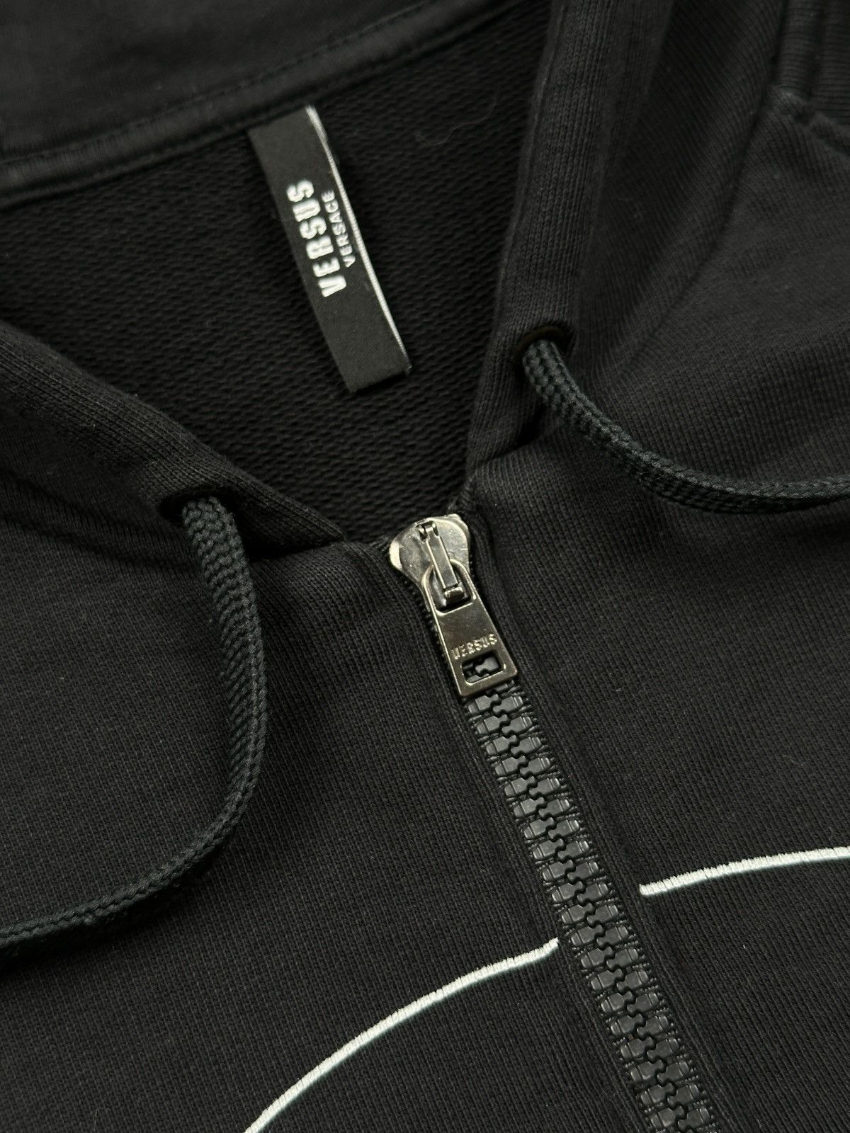 Versus Versace Versus Versace Black Full Zip Hoodie Geometric Print Rare S Size US S / EU 44-46 / 1 - 9 Thumbnail