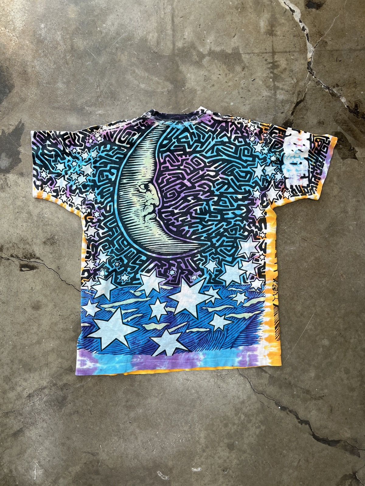 Vintage Vintage 1992 AOP Sun and Moon Dyed Liquid Blue Tee 2XL Size US XXL / EU 58 / 5 - 5 Thumbnail